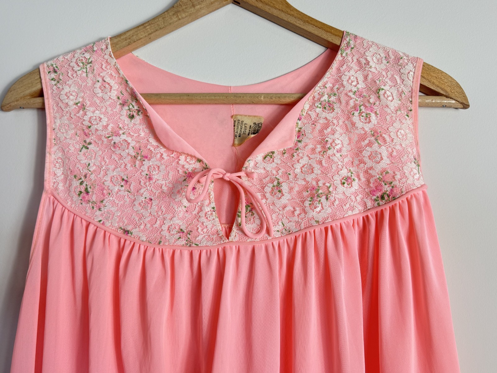 Vintage 60s/70s Pink Floral Lace Size Large Nightgown – Read Description