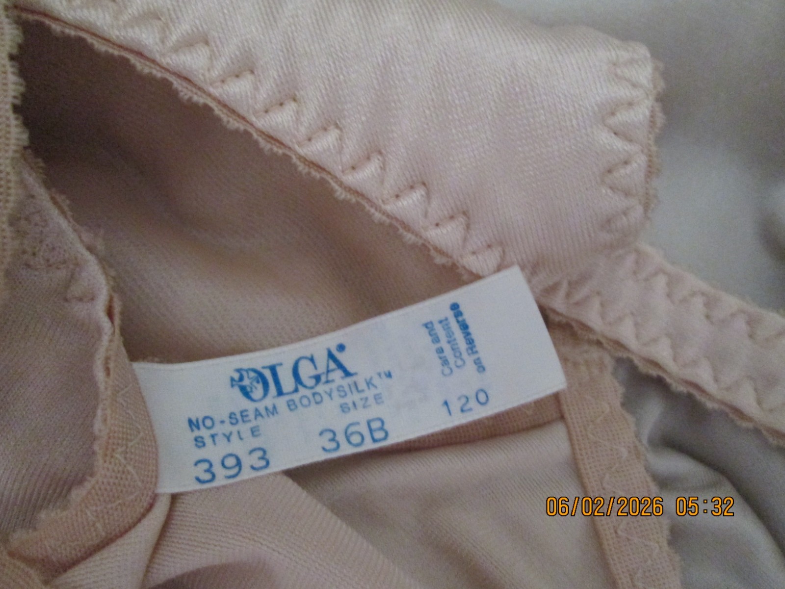 Vintage 70s Olga No Seam Bodysilk Slip Dress 36B Lingerie Blush Nude USA