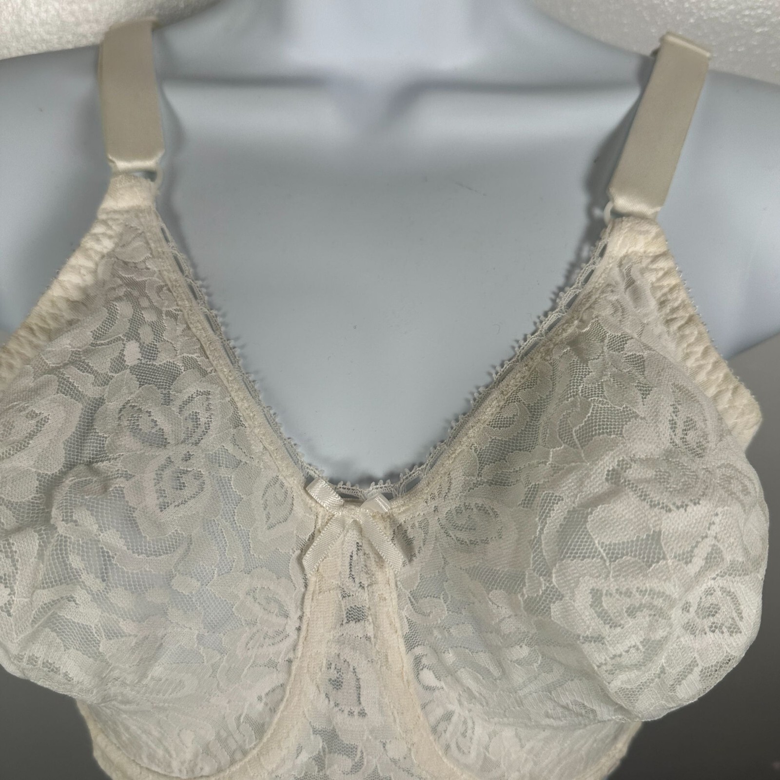 Vintage Bali 34DD Bra Lace 3432 Underwire Ivory Stretch Sheer Sexy Adjustable