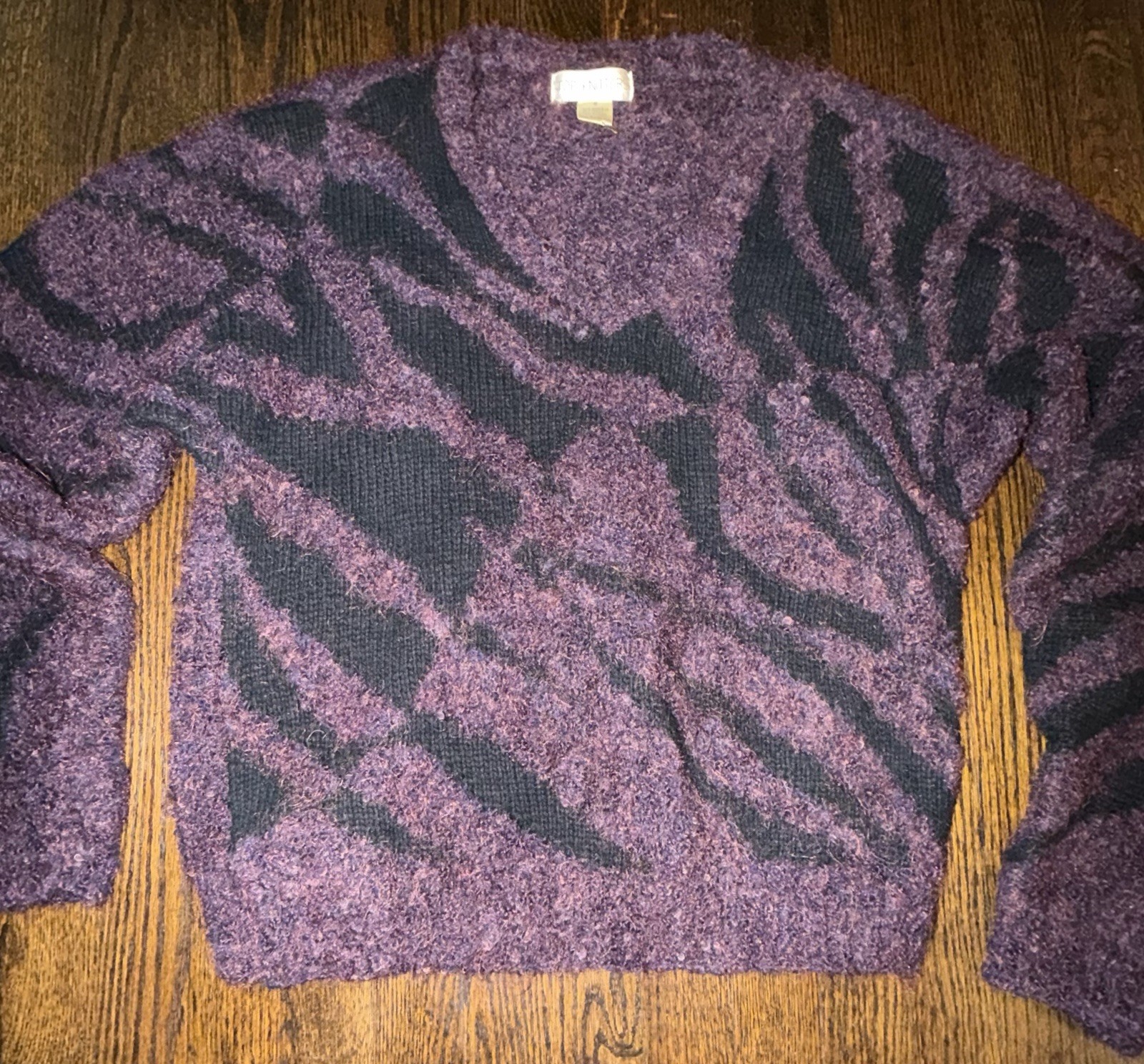 Vintage Sweater 52% MOHAIR,42% WOOL Black& Plum Reto,80’s Zebra Print,breathable