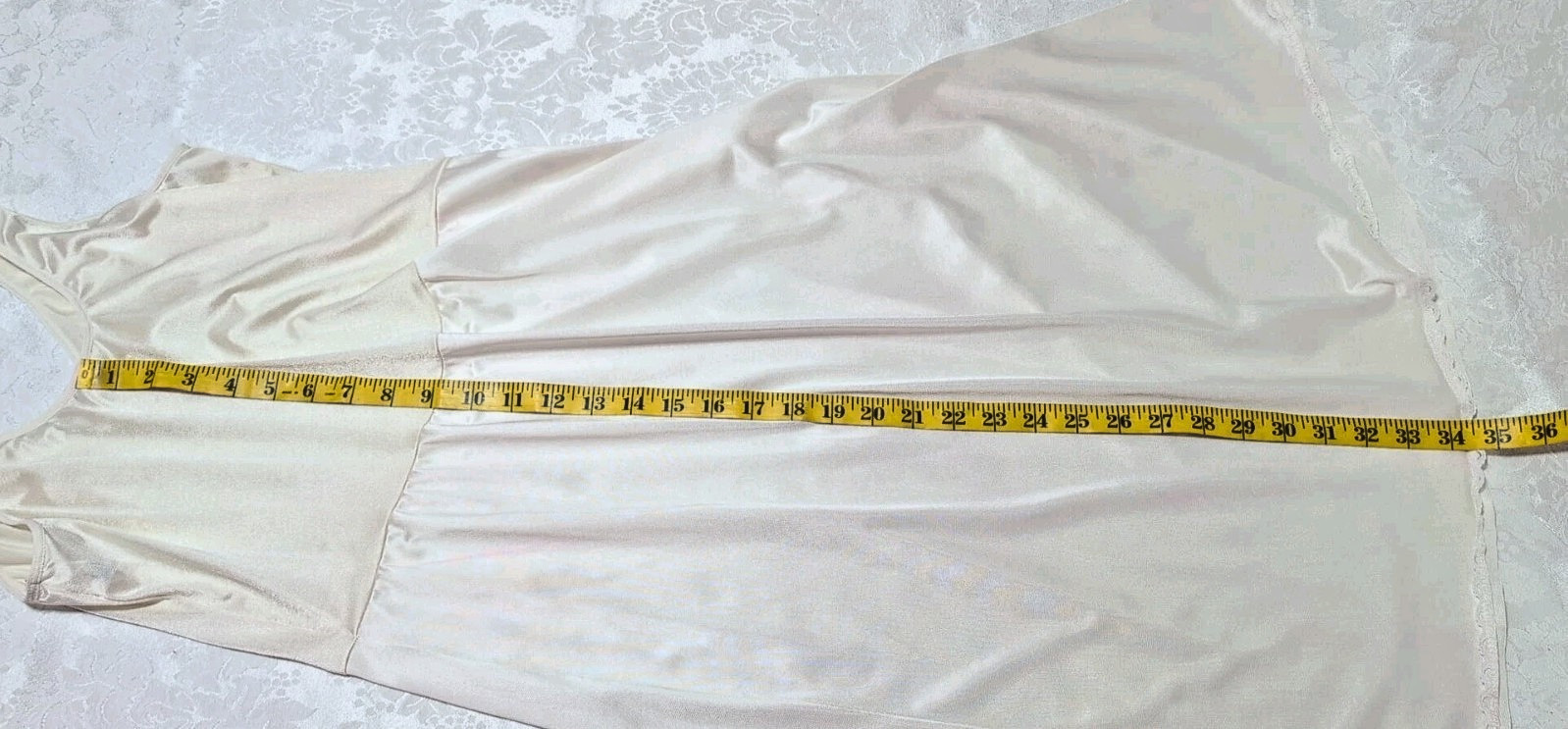 Vintage Warner’s Full Slip Ballet Dress V Neck Antron Nylon Size 38 Beige