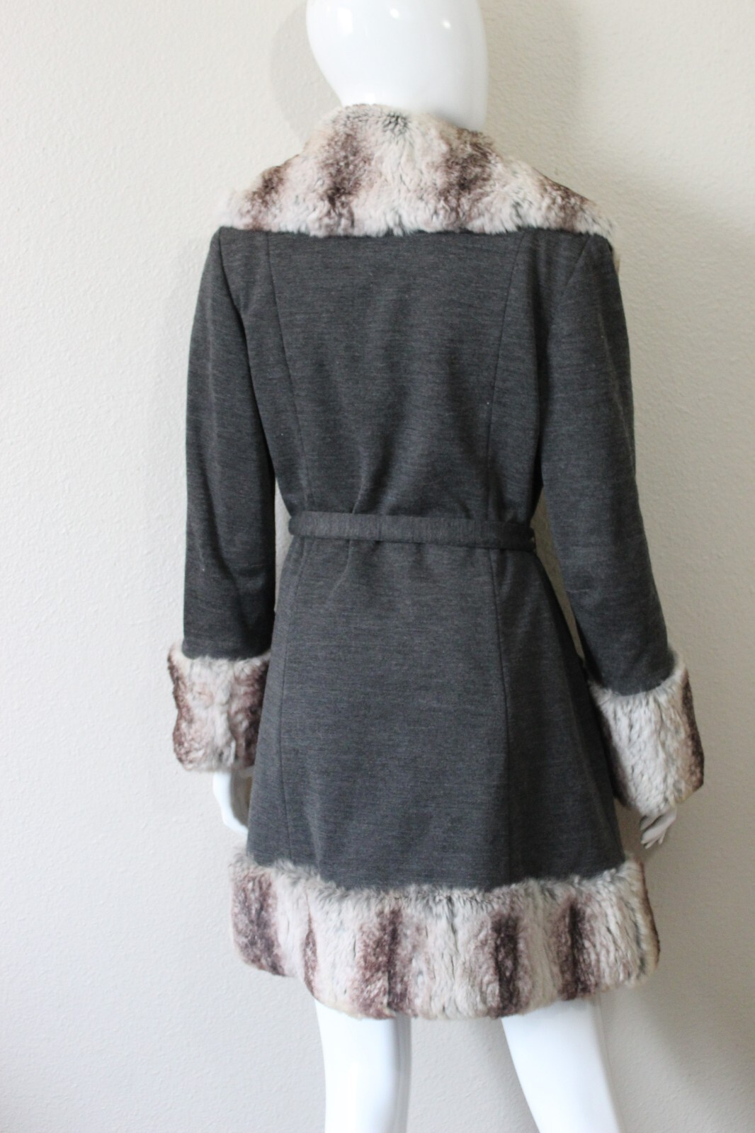 AMAZING VINTAGE 60’S 70’S LILLI ANN GRAY KNIT COAT HUGE CHINCHILLA FUR COLLAR