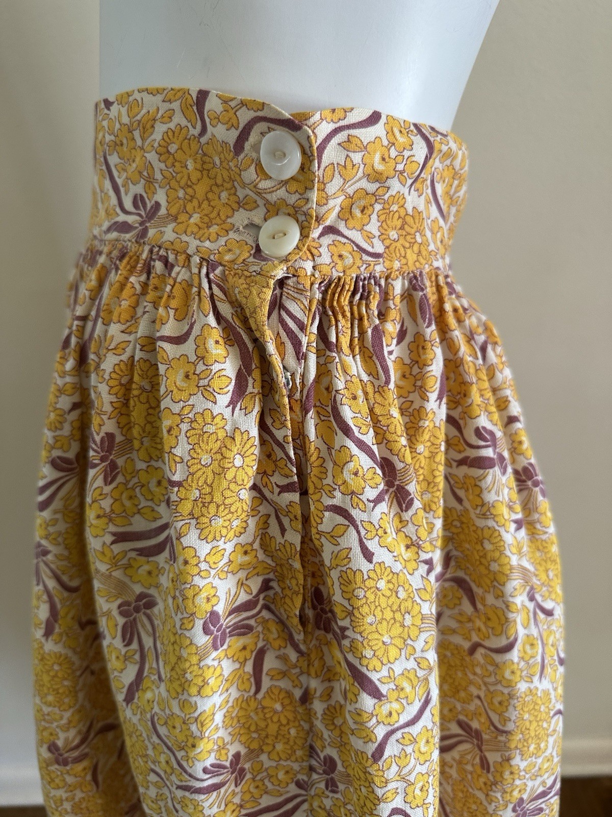 1930s 40s Feed Sack Skirt 28” Waist Yellow Floral Bows Fabric Cotton Prairie VTG