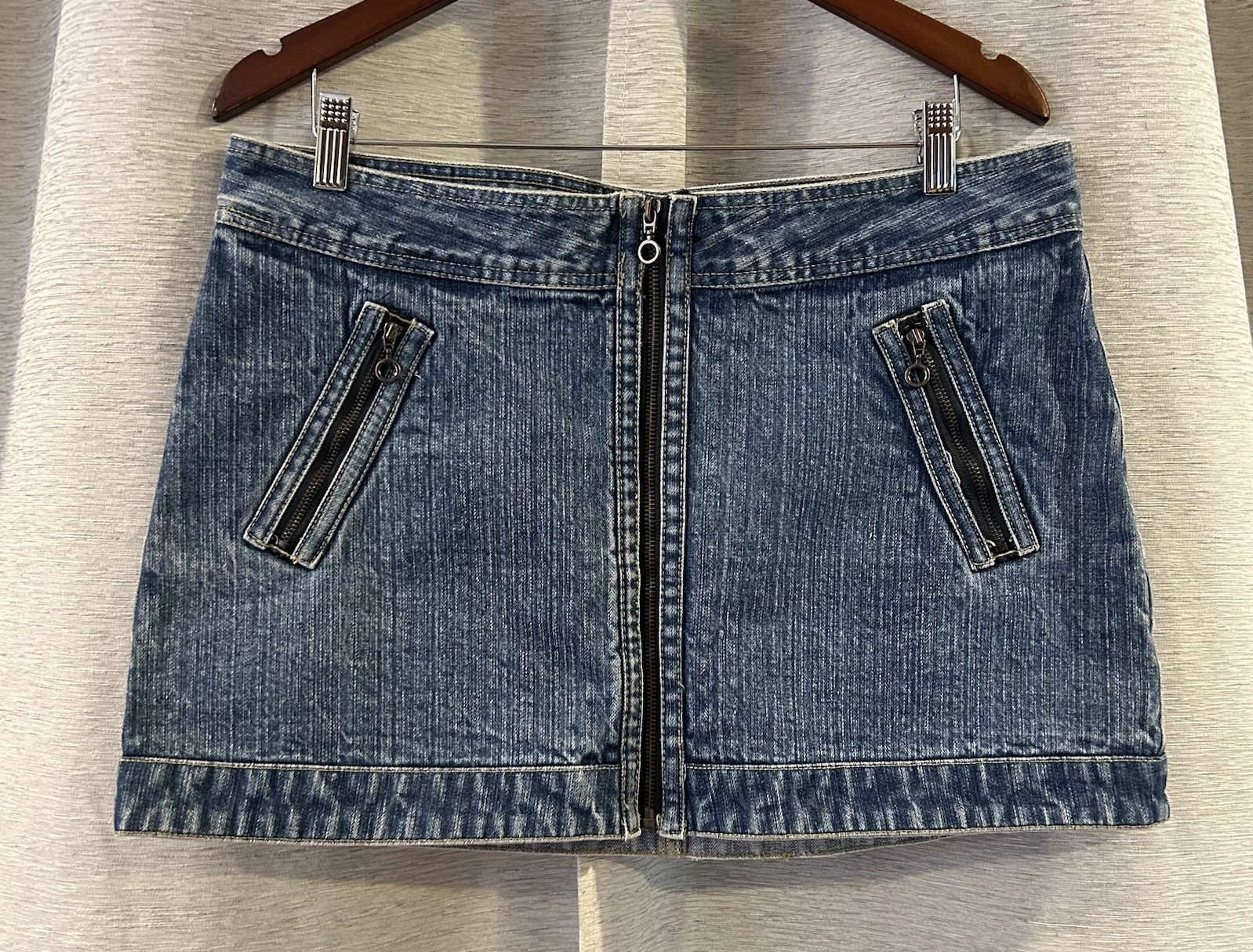 VTG Y2K No Boundaries Denim Jean Low Rise Mini Skirt Sz 15 Full Front Zip