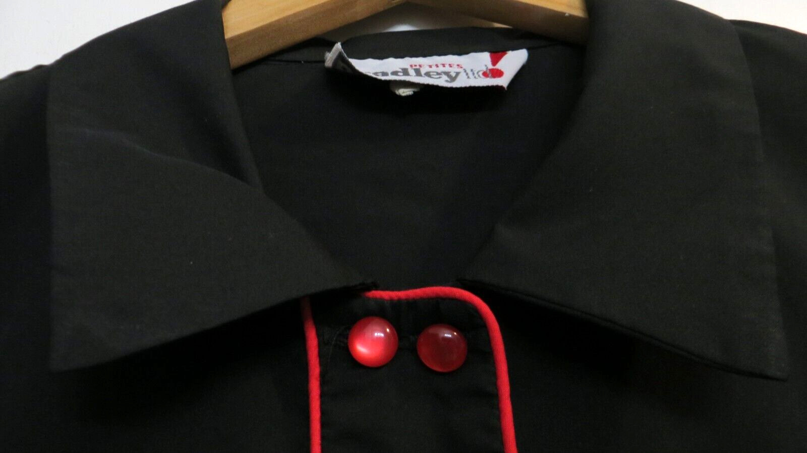 Vintage Bradley Ltd Shirt Womens Medium/Large Black Red Button Up Long Sleeve