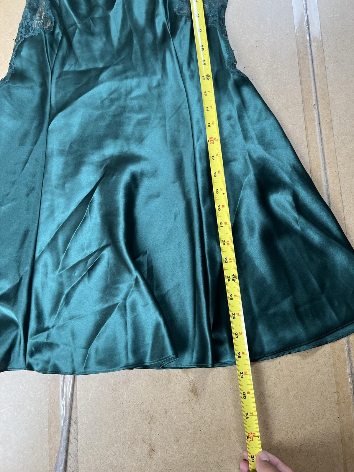 Victoria’s Secret Chemise Womens M Green Satin Lace Trim Nightgown Lingerie