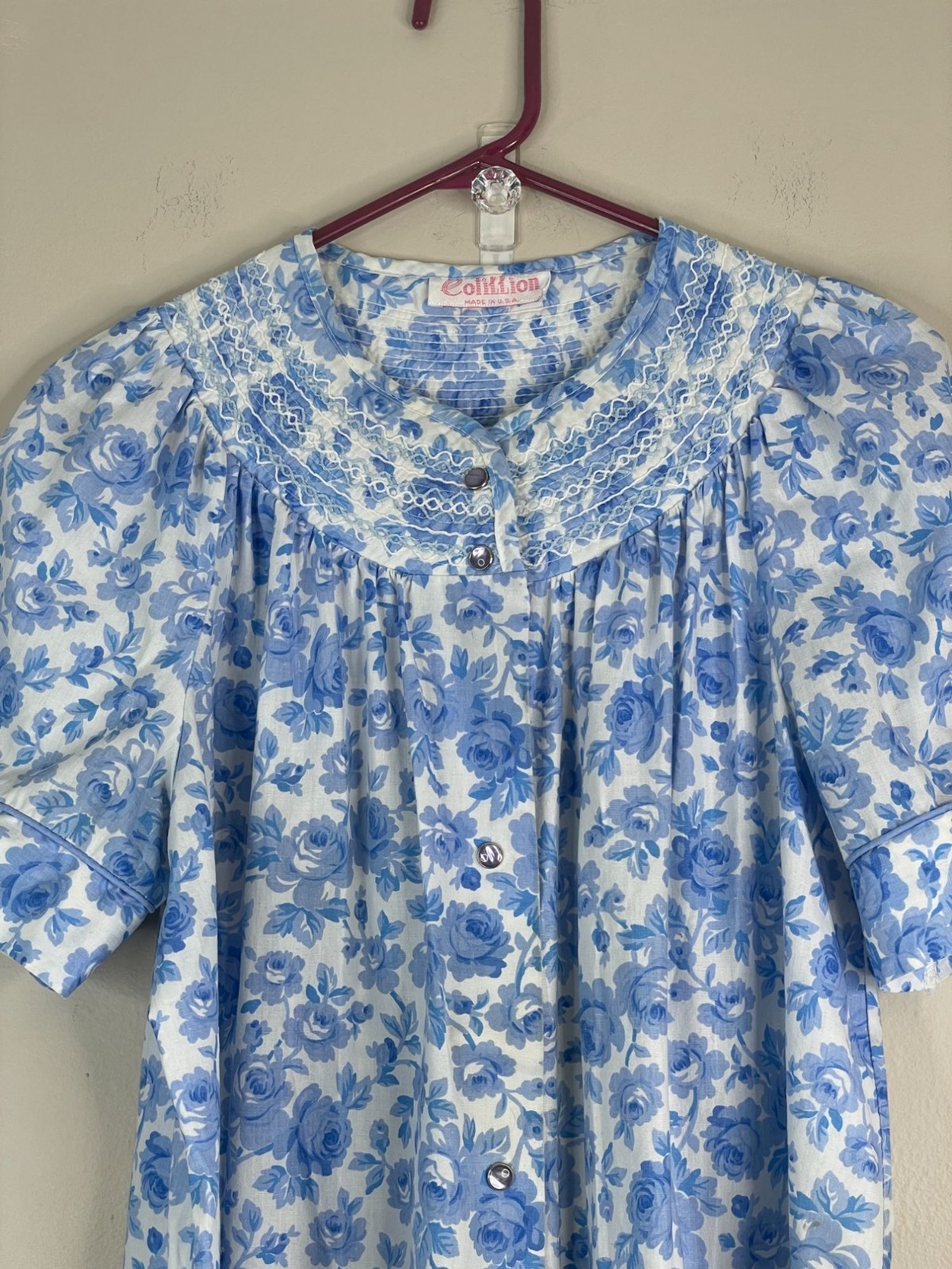 Vintage 1970s House Lounge Dress Large Smocked Grannycore Snap Floral Caftan