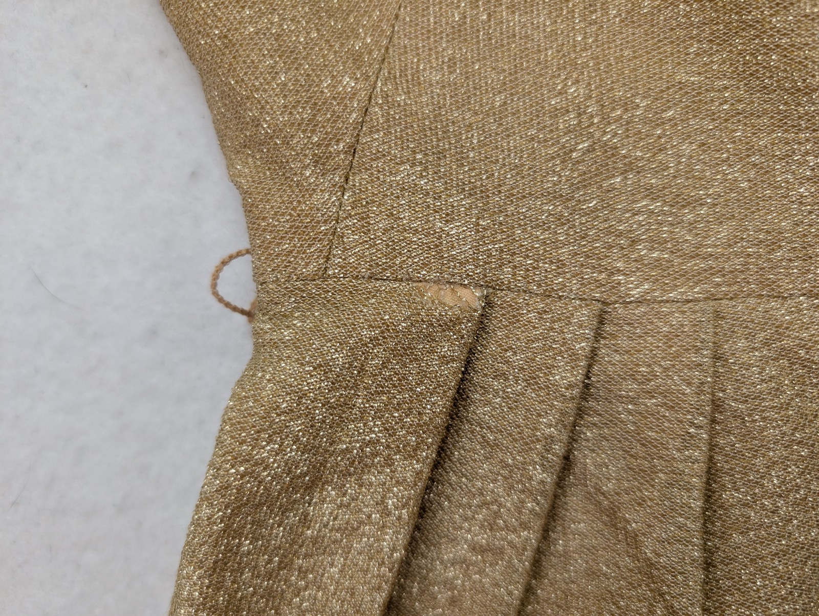 Vintage Women’s Dress Size S Metallic Gold Shimmer Party Cocktail Wiggle Sheath