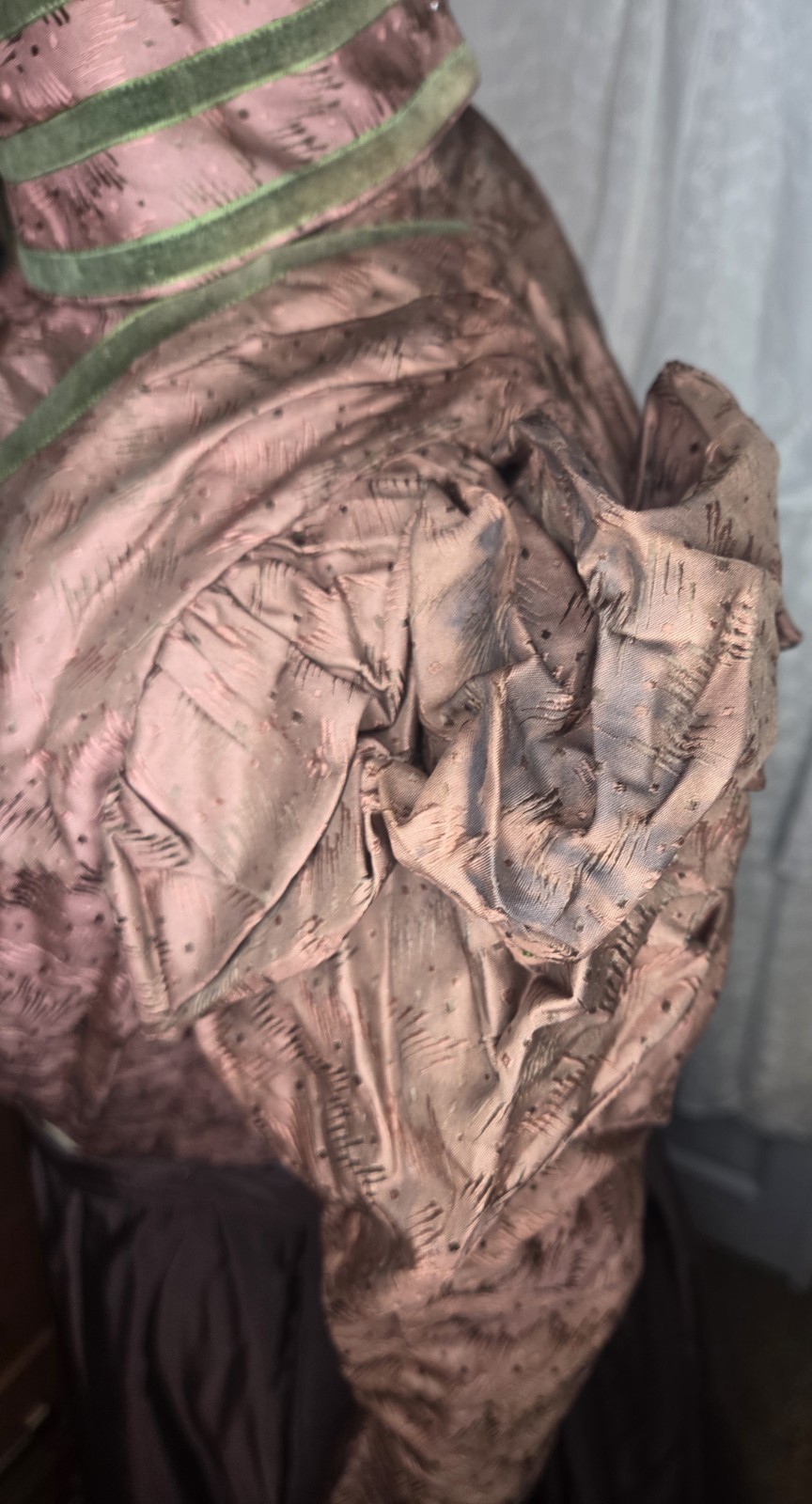 Victorian Copper Taffeta Print Bodice w/ Green Velvet Trim READ!