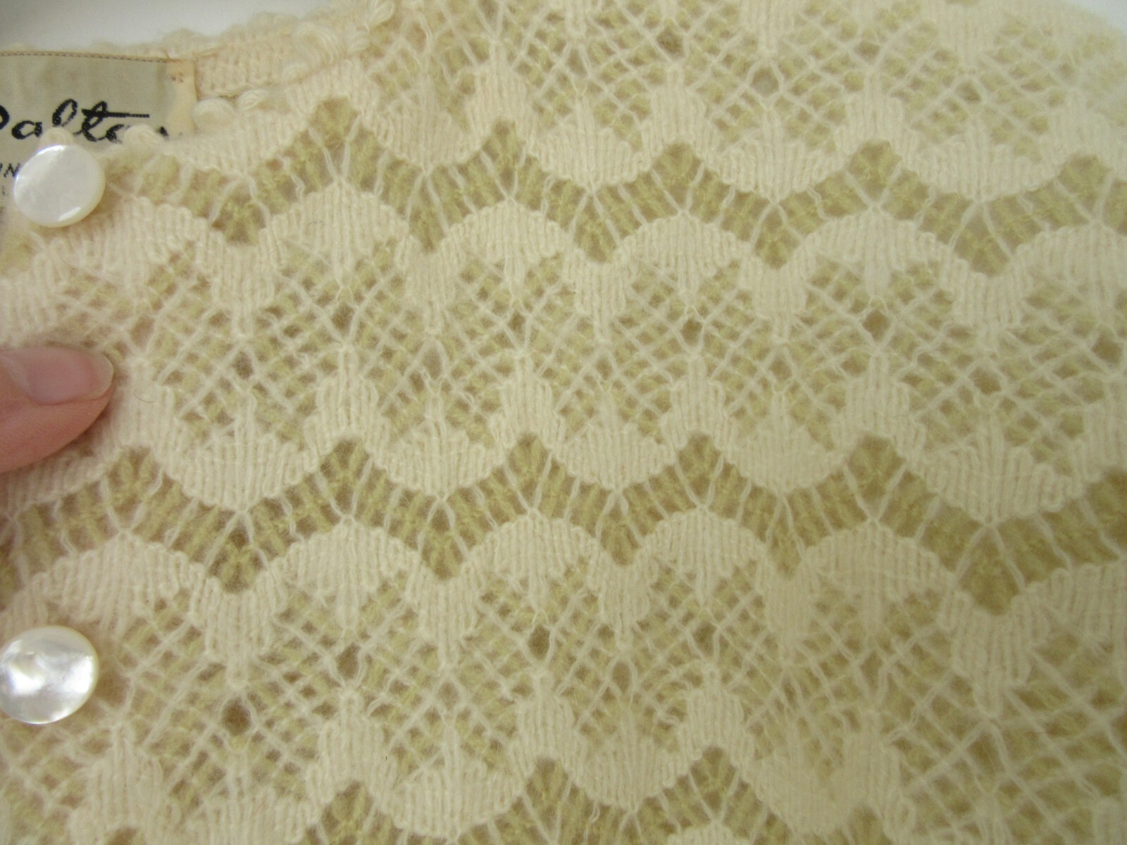 VTG Crochet Dalton Ivory 100% Virgin Cashmere Sweater Sz S / EVC