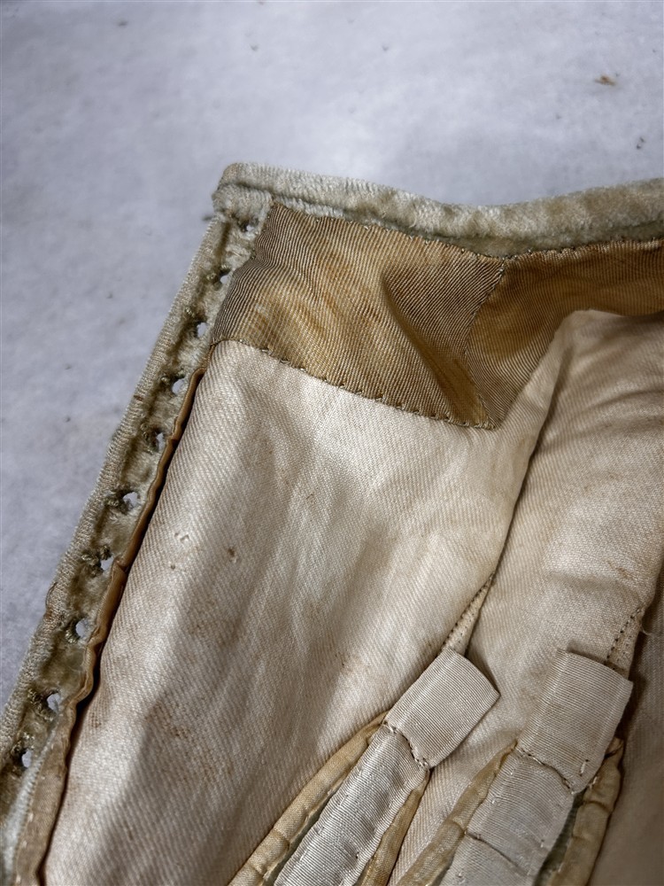 antique bodice lace front pierrot jacket gold velvet stiff bones replica1780s