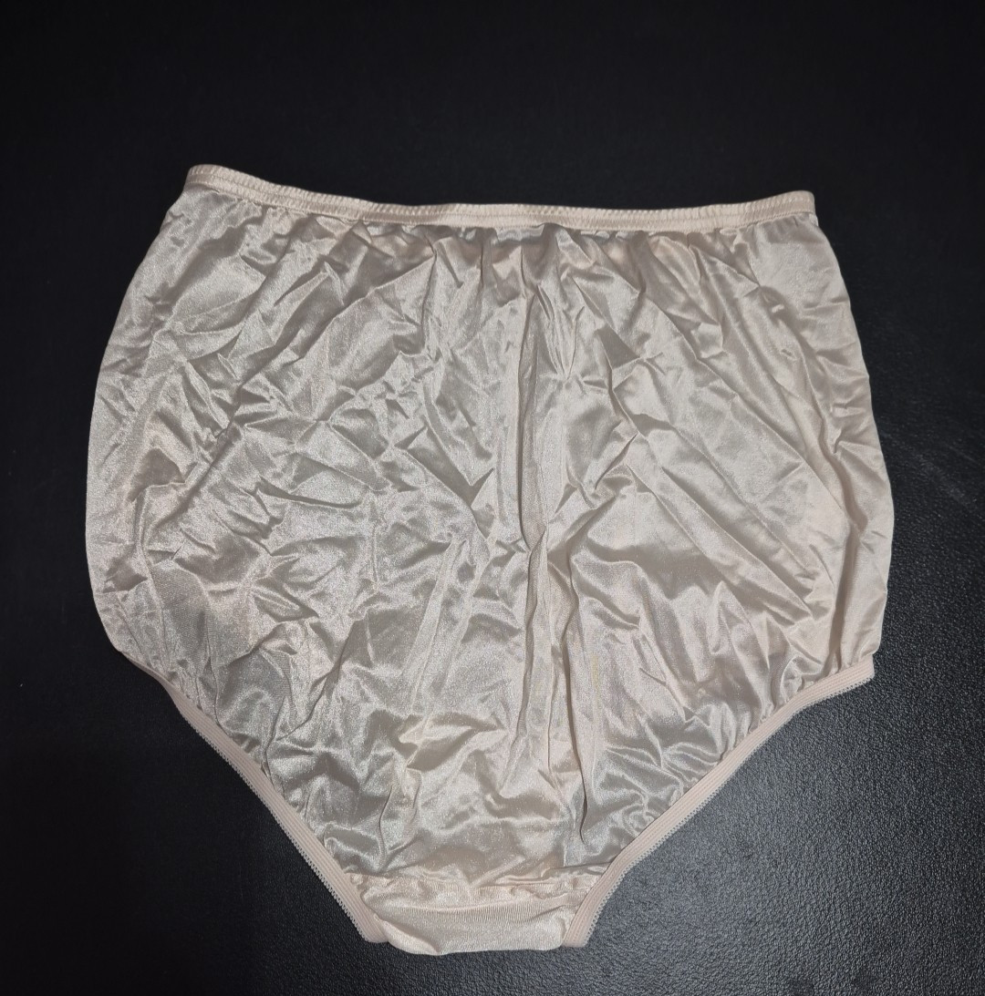 Vanity Fair Blush Nylon Granny Panties Lace Mushroom Gusset Size 7/44