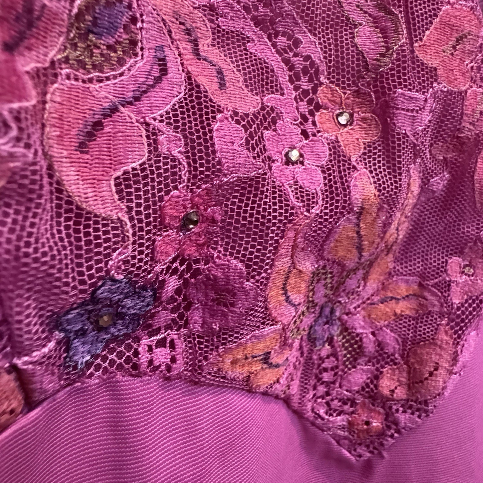 Unique Rare Fuchsia Rhinestone Detailed Lace Slip Vintage Lingerie Sz L 12 / 14