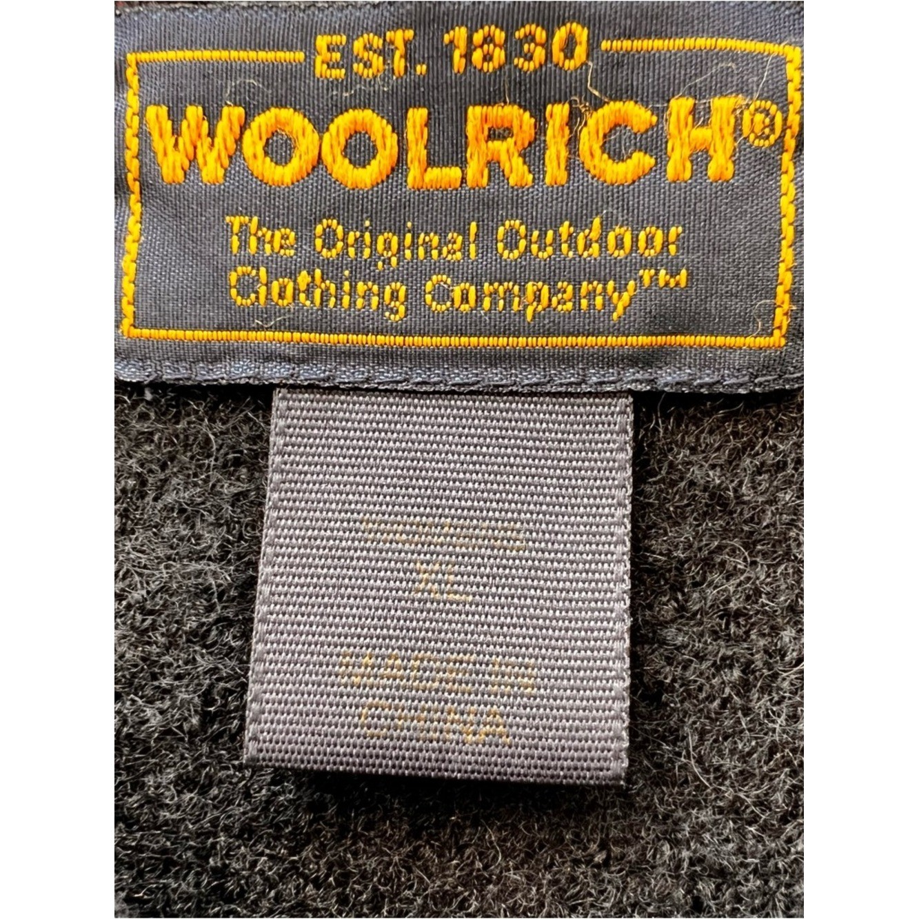 Vintage Woolrich Cardigan Vest Womens XL Black Wool Cabin Rustic Teacher Sweater