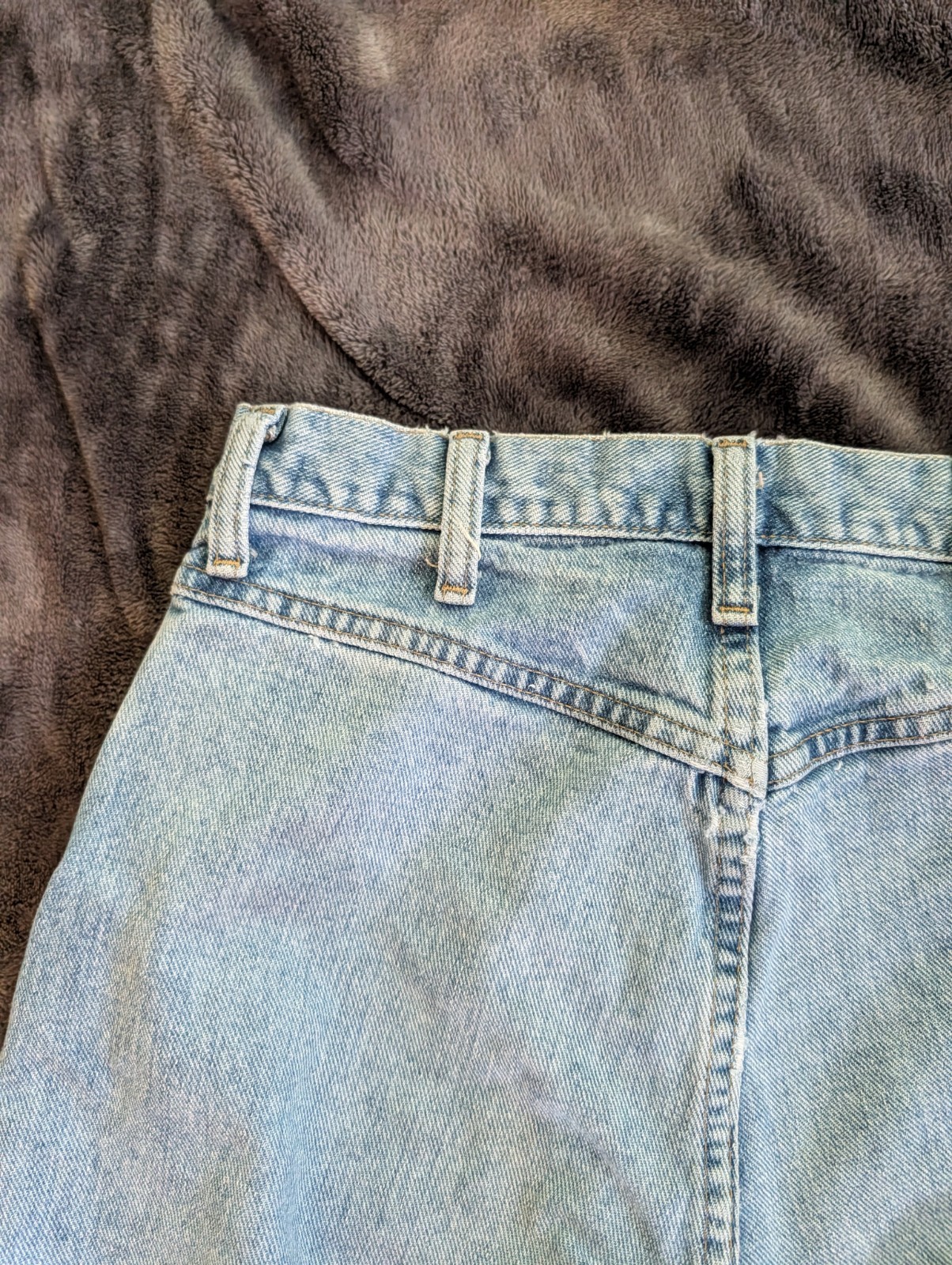 Vintage 90s Era Wrangler Light Wash Jeans: No Back Pockets!