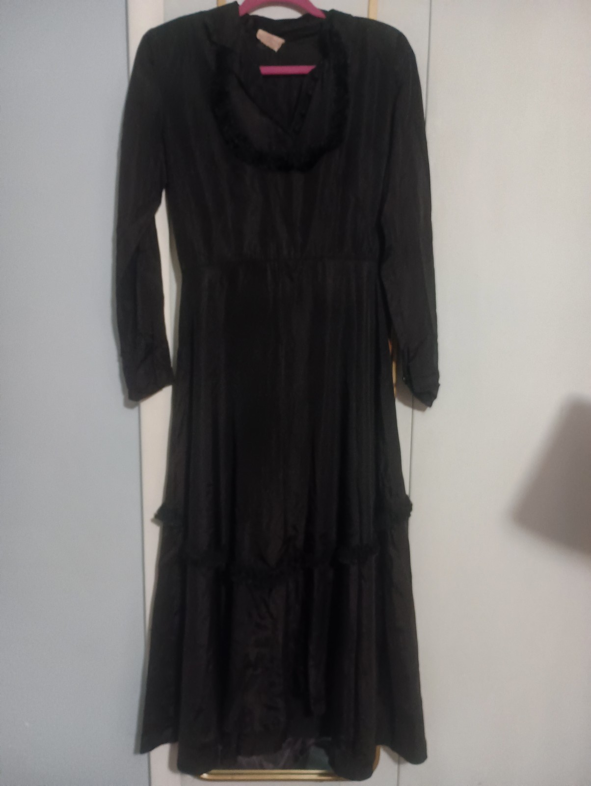 Vintage Women’s Henry Rosenfeld Sateen 1940s-1950s Black Dress S/M