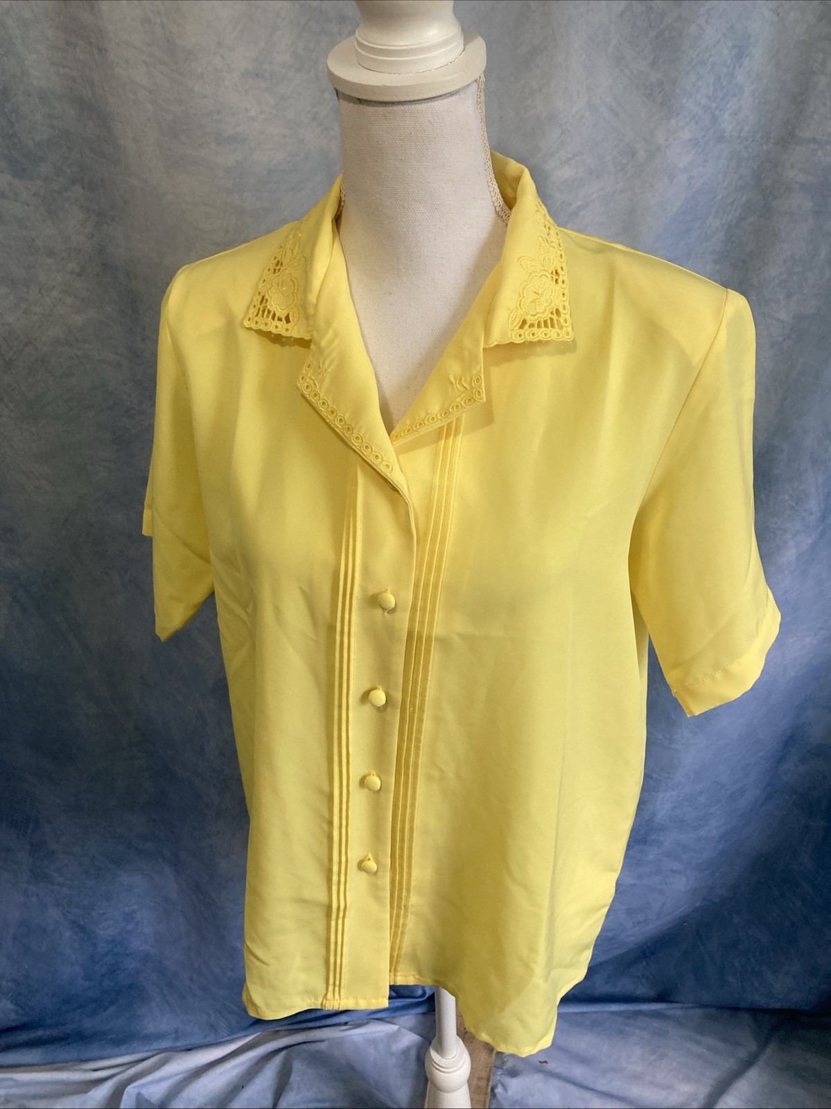 Vtg 1980s Yves Saint Clair Yellow Fabric Button Secretary Cottagecore Top Blouse