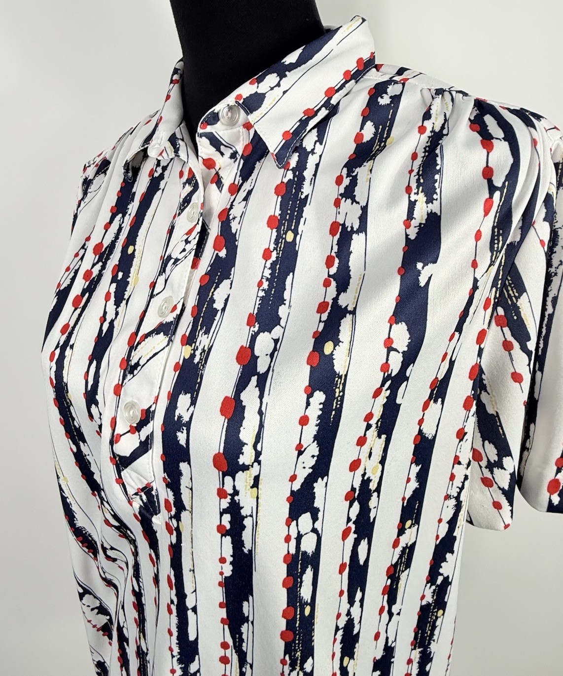 VTG Graff Californiawear Women’s White, blue, red Blouse , Size S /M