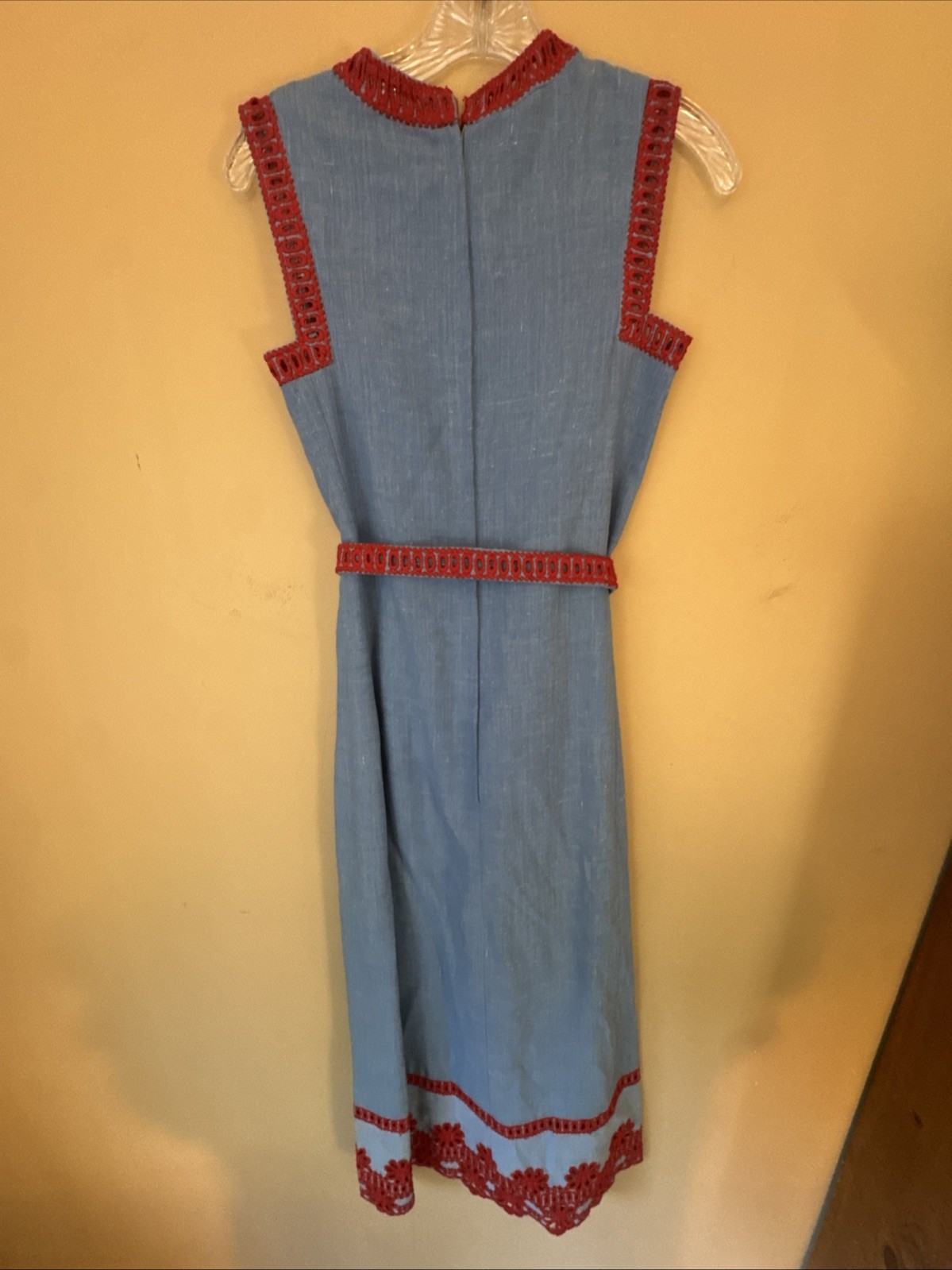 Pat Sandler for Pat’s Place Blue Chambray Dress Red Cutwork Embroidery Size 8