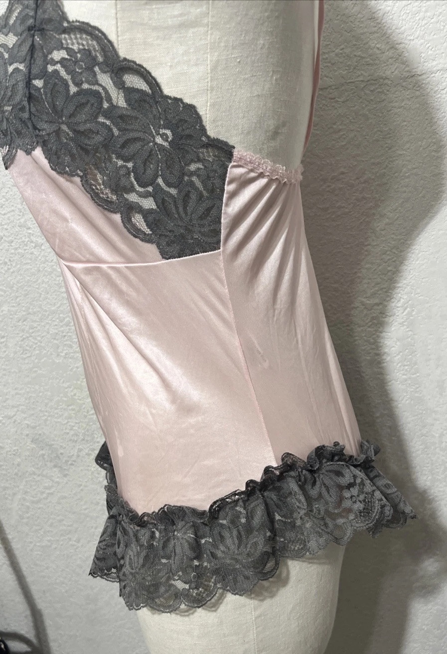 Vintage Julianes Babydoll RUFFLE LACE LINGERIE Sexy Sheer