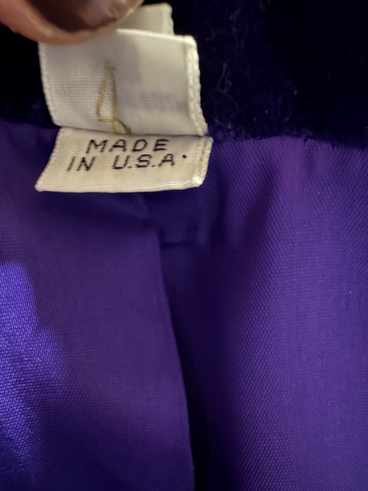Vintage 80’s & 90’s Purple Velvety Blazer Excellent Condition xs/small Vtg
