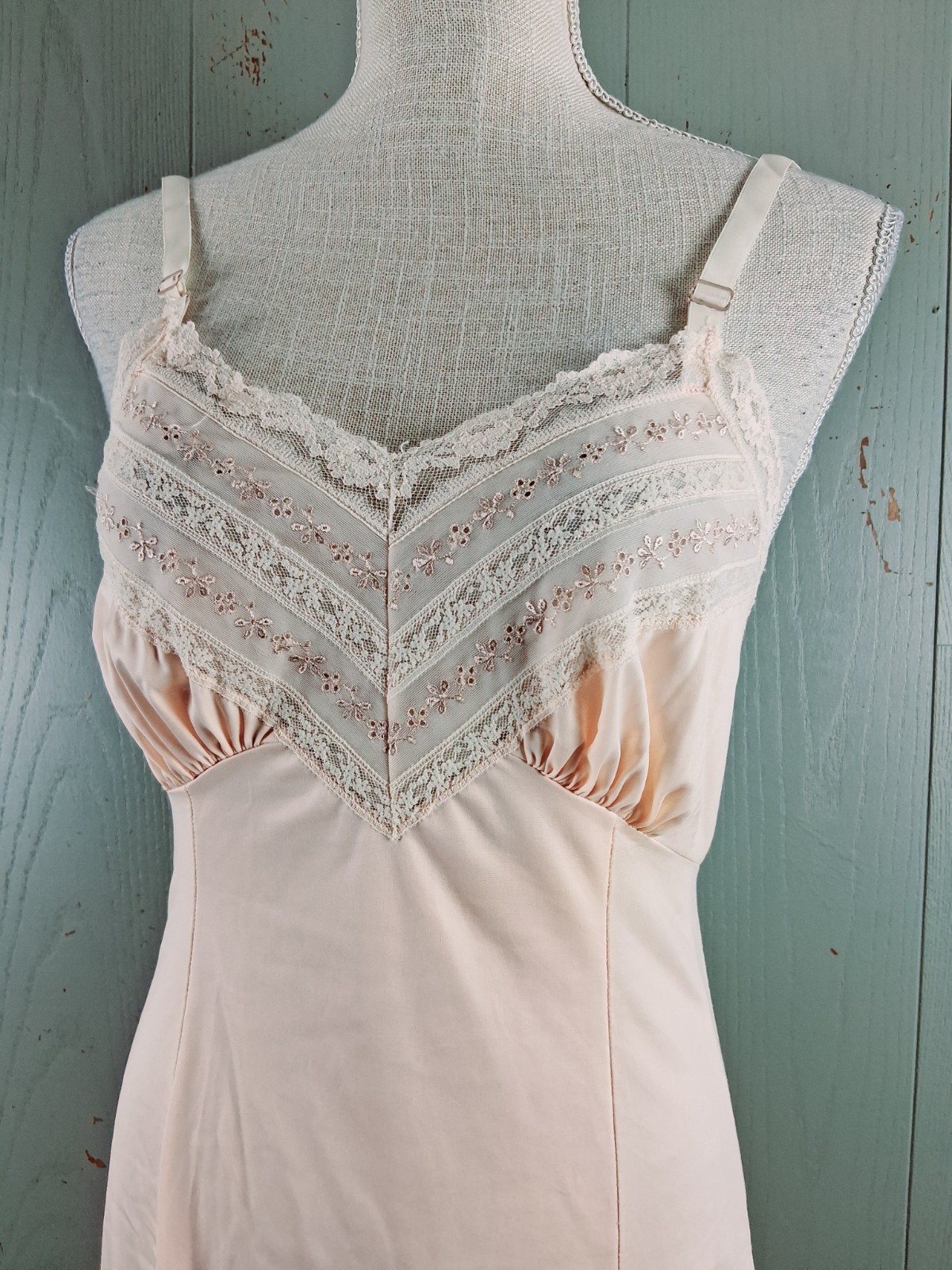 Vintage Gaymode Penneys Slip S 32 Nude Lingerie Fairy Coquette Lace Midi 60s