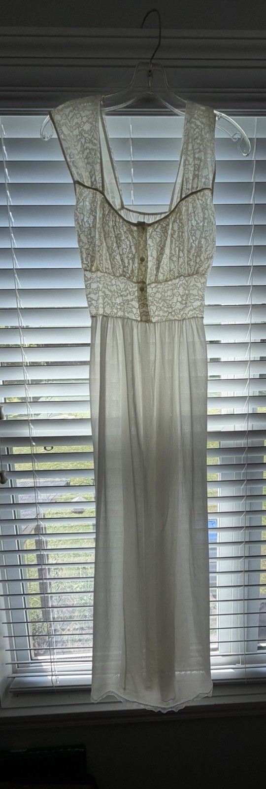 VTG Ladies Bridal Sheer Nightgown White Lace Fairie Cottagecore Small