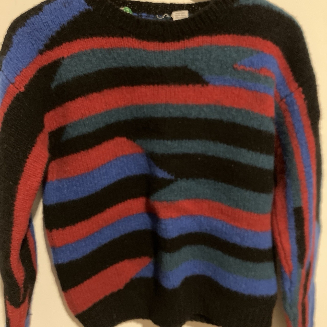 Vintage Women’s Woolen Color Block Pullover Sweater. Good Vintage Condition. Sm.