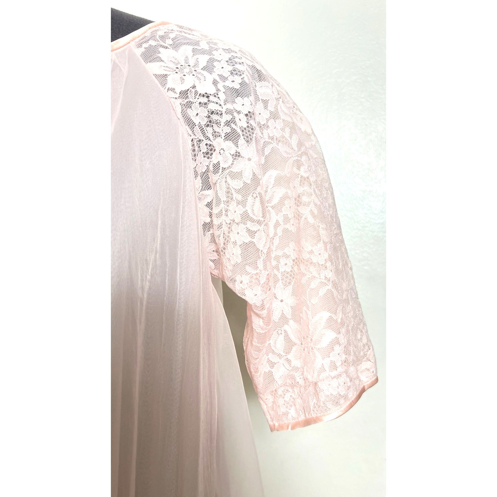 Vintage 1950s Vanity Fair Pink Chiffon Peignoir Robe Lace Sheer Babydoll XS