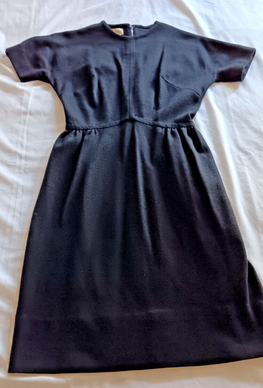 VINTAGE EARLY 1960’S HELEN WHITING LITTLE BLACK DRESS SHEATH GOOD HOLES SZ 6-8?