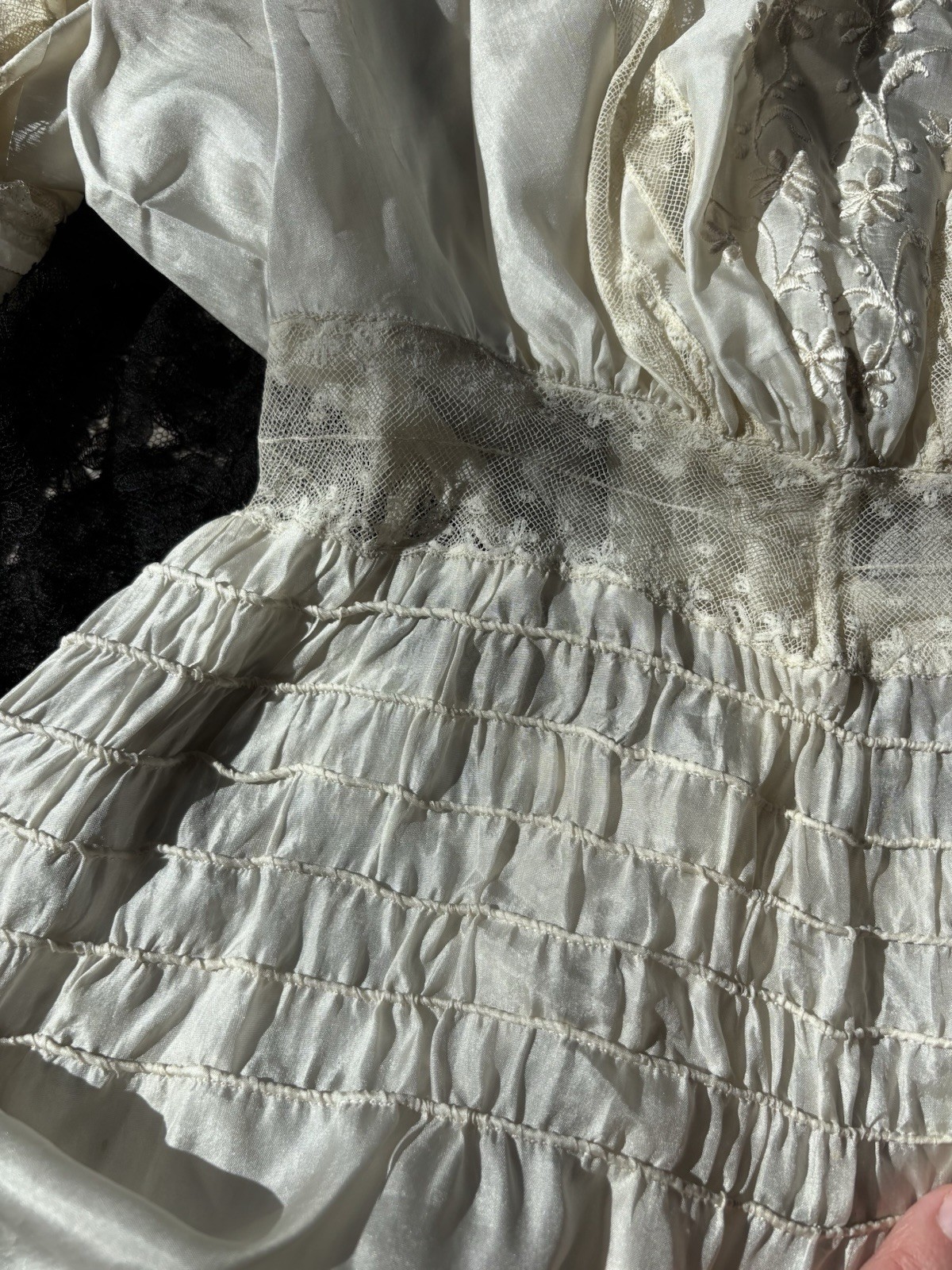 Antique Edwardian Silk Lace Dress Smocked Whitework Pigeon Breast 1900s 1890s