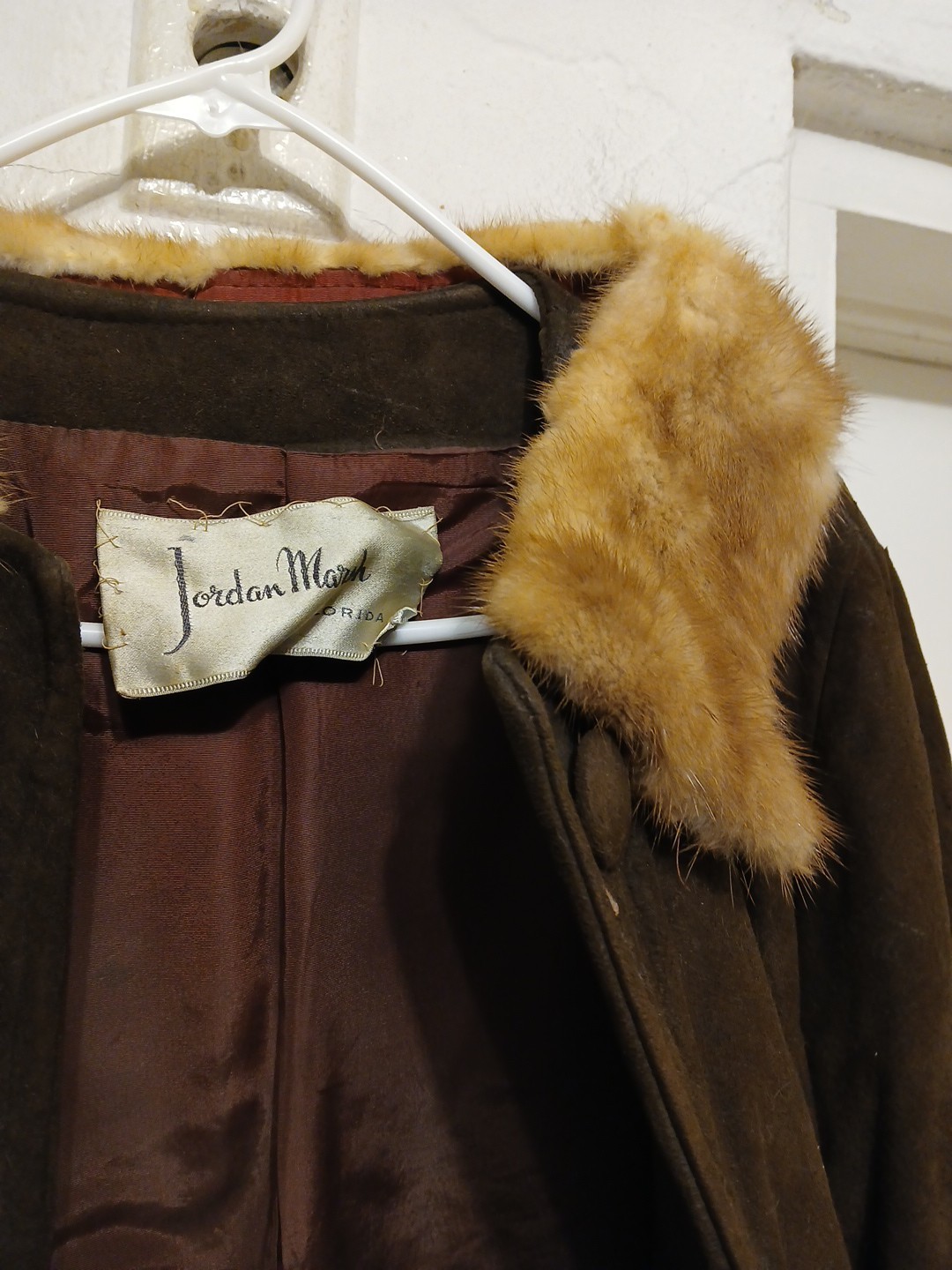 True Vintage Jordan Marsh Suede Leather Coat & Fur Collar Button Up Jacket Sz 16