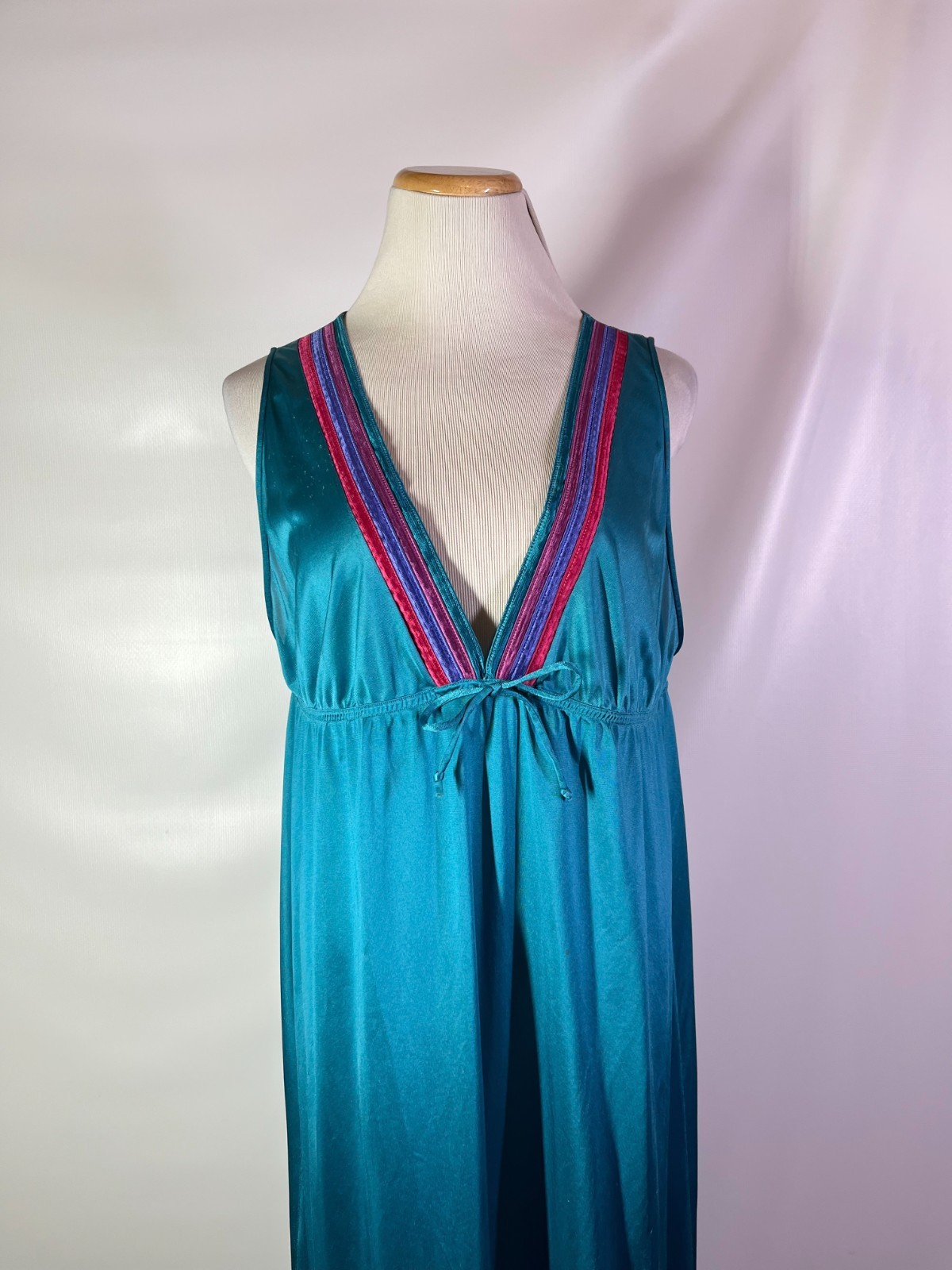 Vintage Gilead Size M Teal Nylon Nightgown Sleeveless *Wear