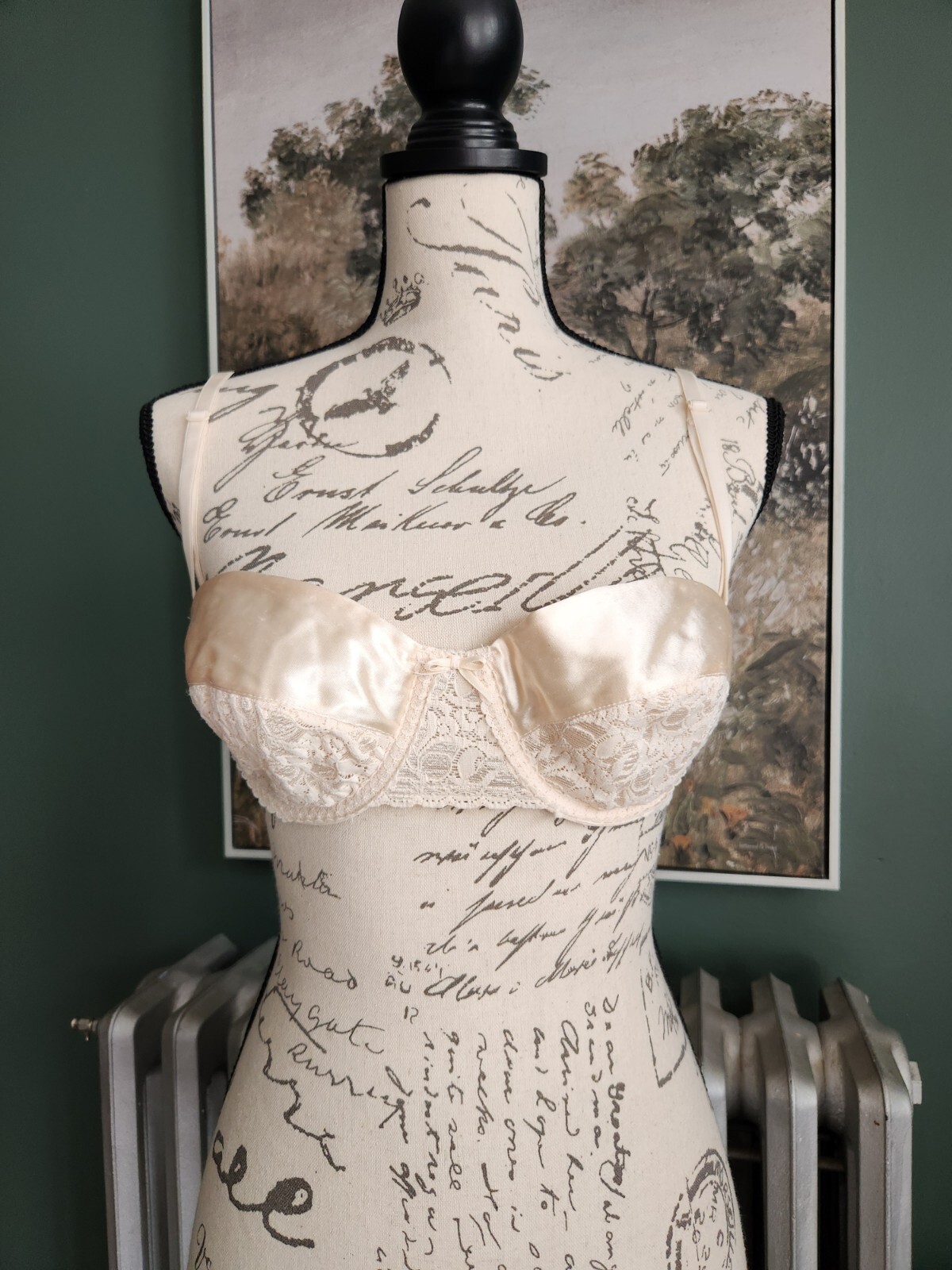 8355 Vintage Maidenform Rendezvous Satin Lace Demi Bra Ivory 36B Convertible