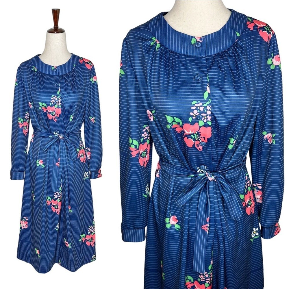 Vintage 70s Floral Striped Retro Belted Button Through Dress