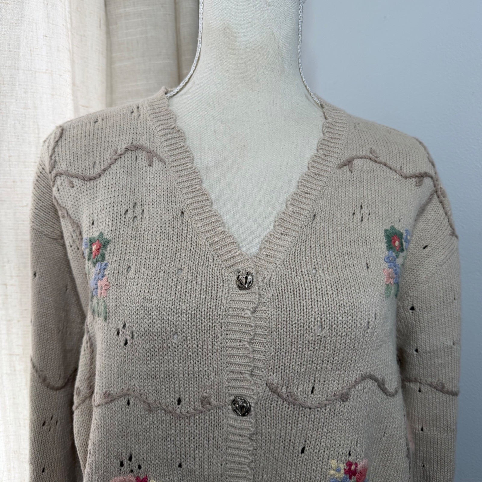 90s Vintage Northern Reflections Floral Embroidered Cardigan Sweater Medium