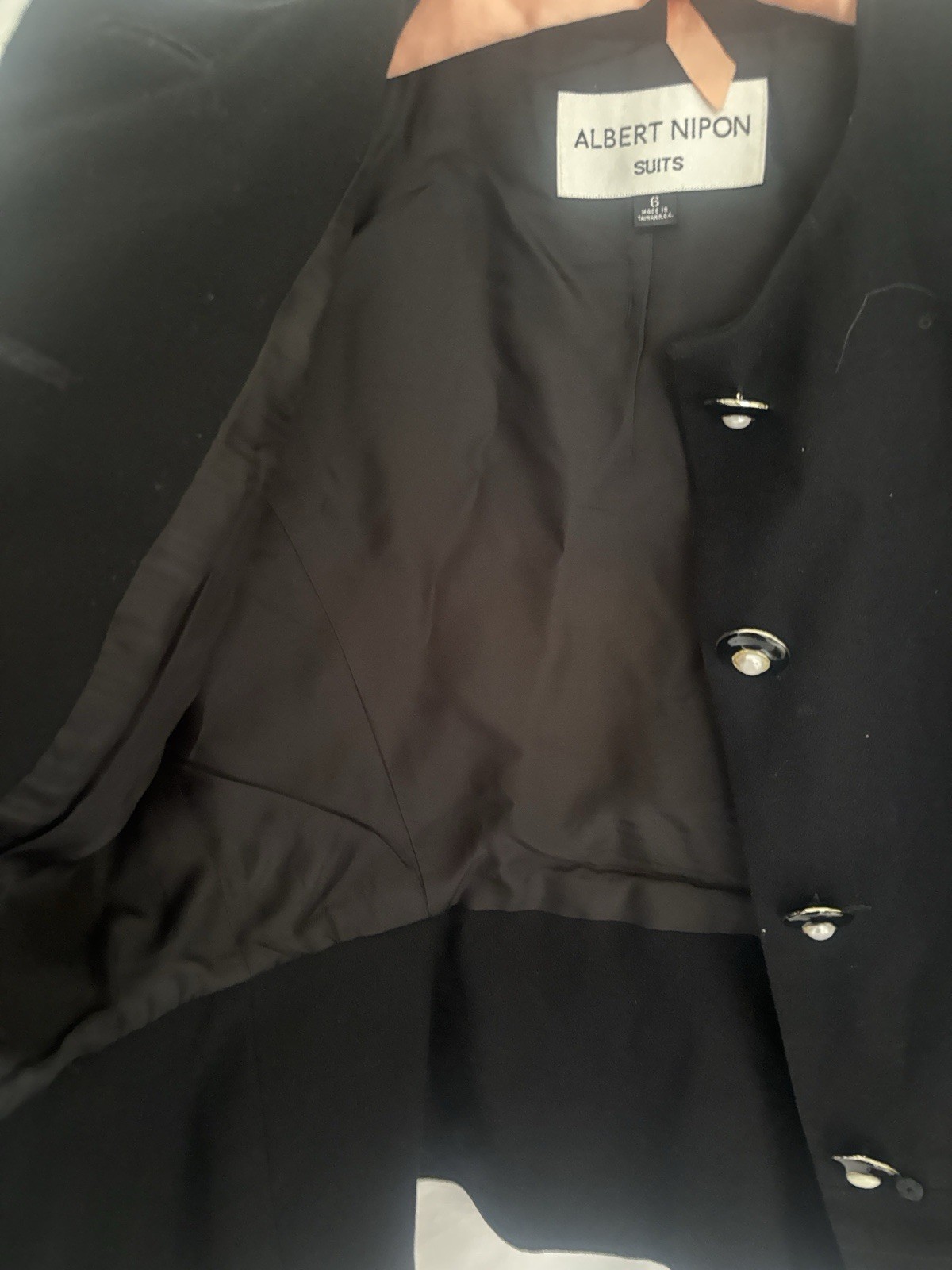 Vintage Late 1980s Albert Nipon Blazer Size 6 100% Wool Original Buttons.