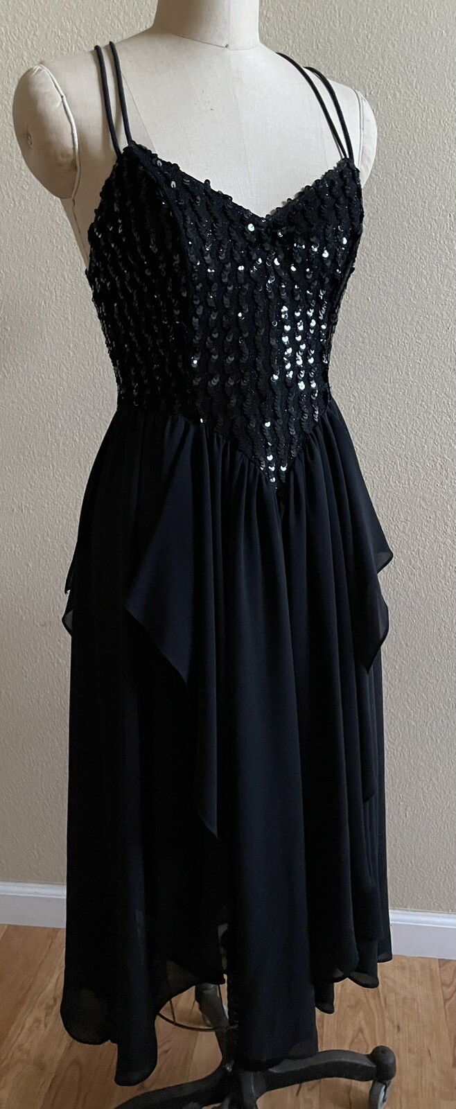 80’s Climax David Howard sz 7/8 Black Sequin open back waterfall skirt EUC Dance