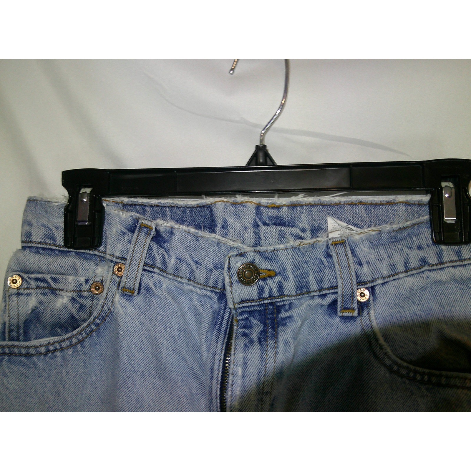 Vintage ’94 Distressed Levis 551 Relaxed Fit Tapered Leg Jeans Women’s Size 8