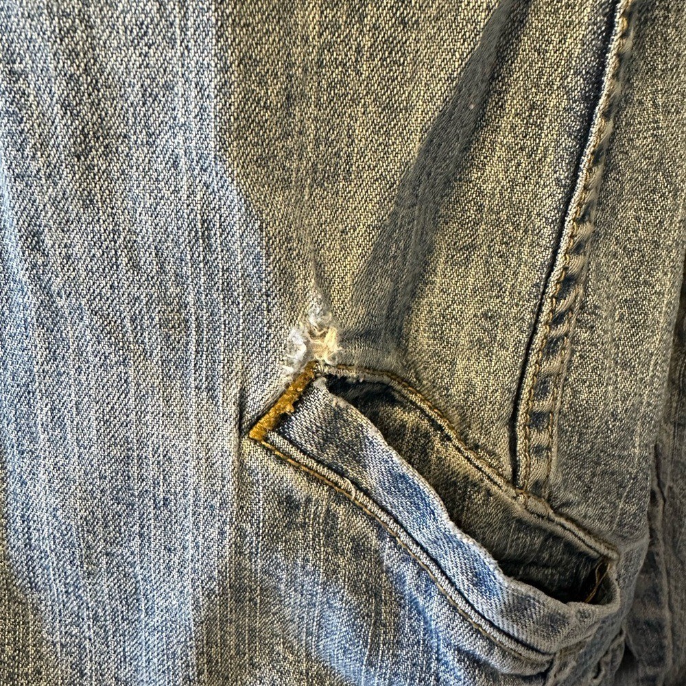 Levi Strauss Signature Denim Jacket Light Wash Women’s Size 12/14 Y2K