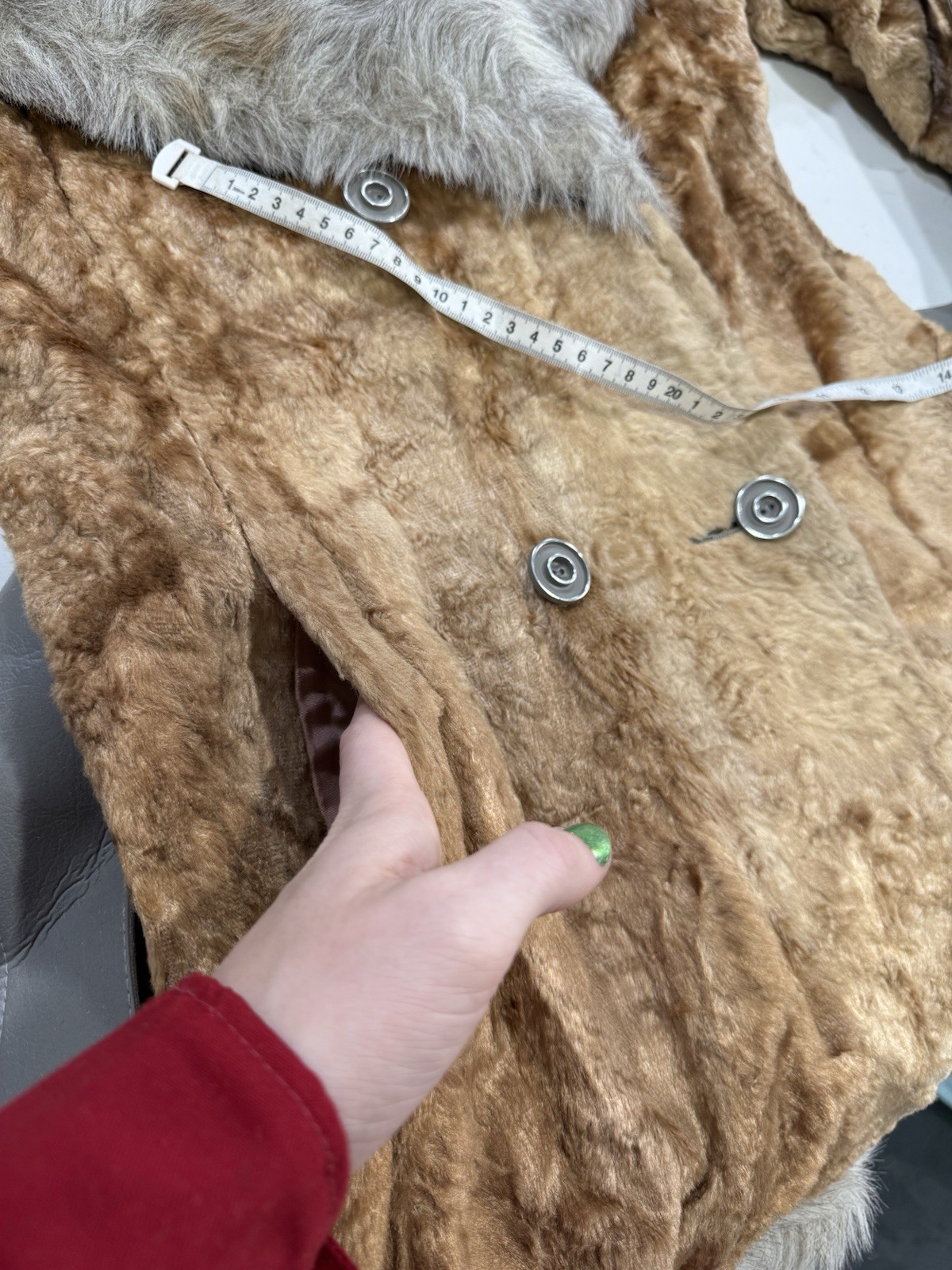 Vntg 1960s/1970s Crushed Velvet Coat With Faux Fur Trim Gold / Grey Heironimus S
