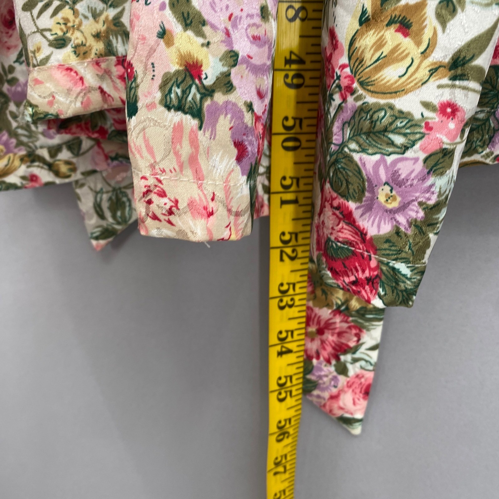 Vintage 80s L.A. Intimates Floral Satin Robe Womens Small Pink Garden Party