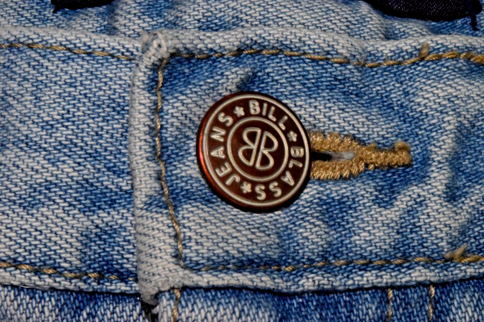 Vintage Jeans Bill Blass Petite Easy Fit Capri Size 8 90s Blue High Waist Taper