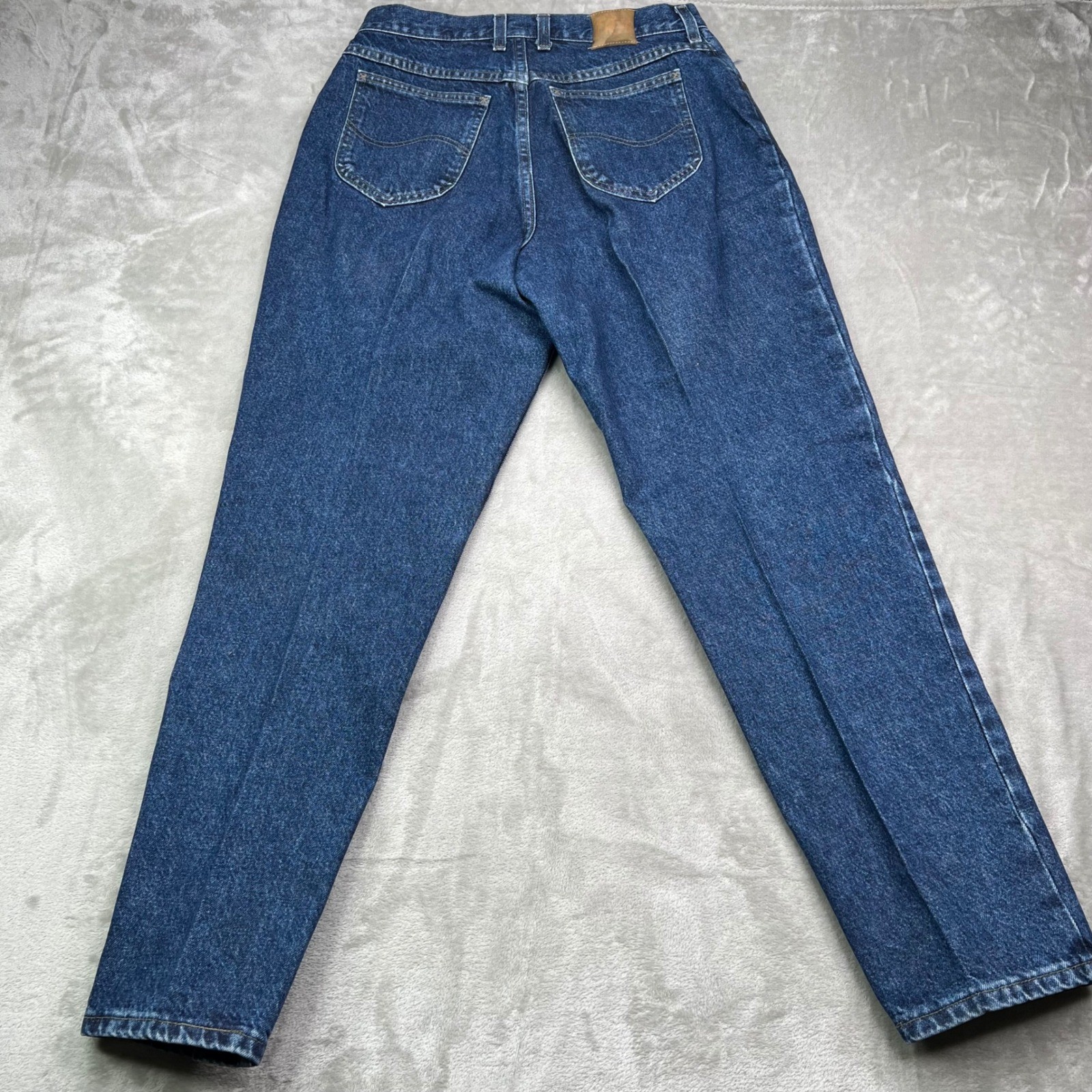 Vintage Lee Tapered Leg Jeans Womens 14 M Blue Solid High Rise Made in USA Denim