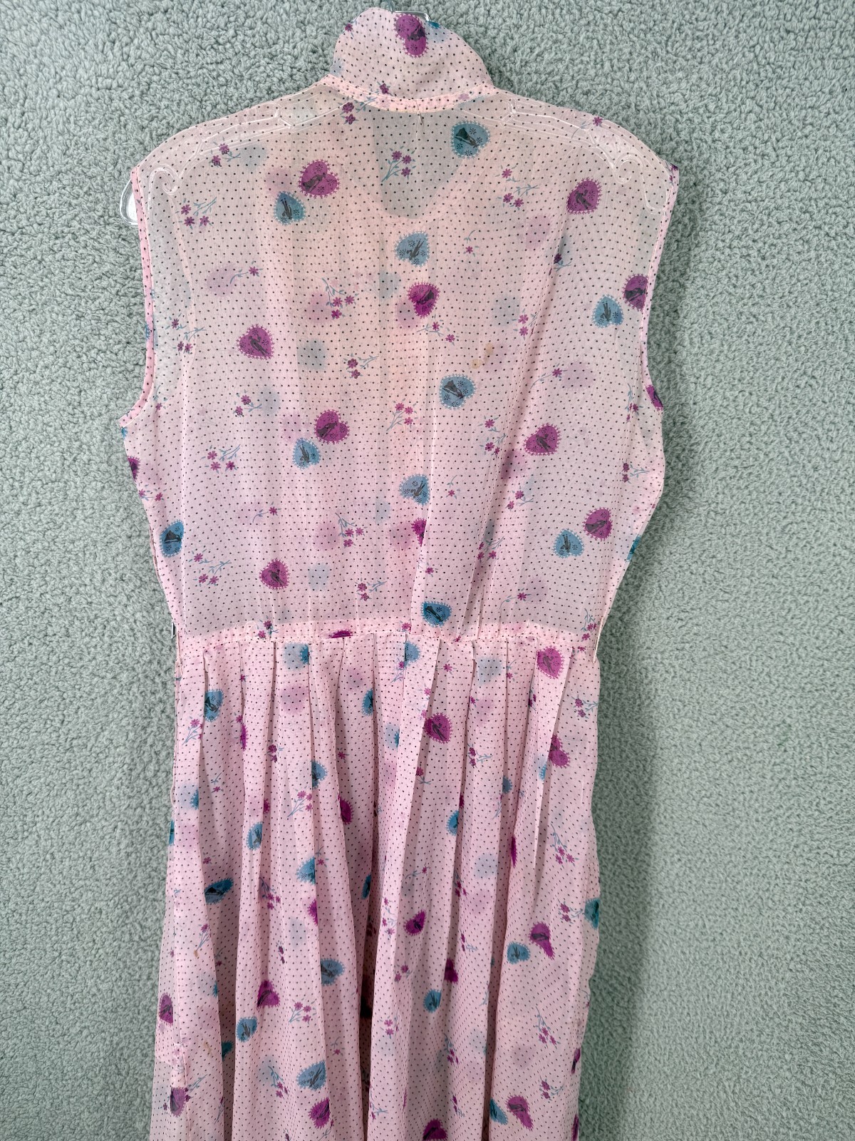 Vintage 30’s Shirt Dress Size M Button Front Casual Sheer Heart Motif Collared