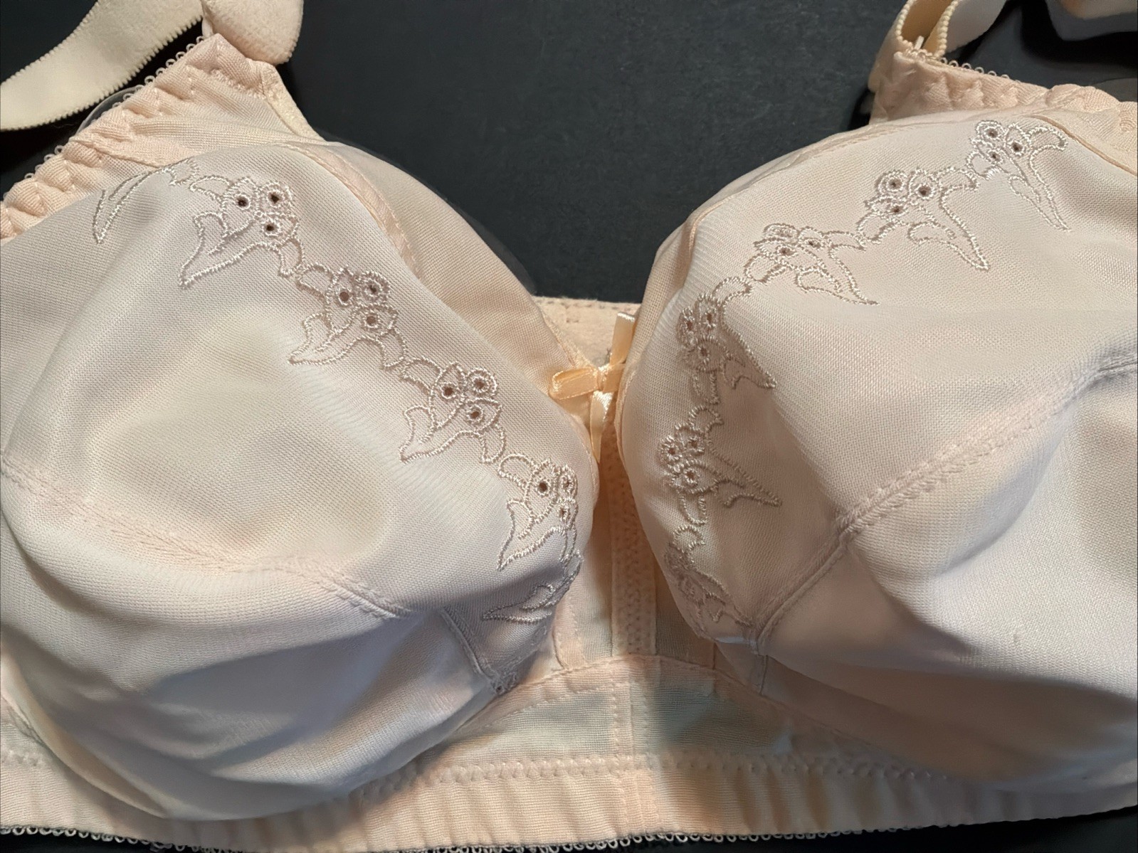 Vtg Bali 40C SoftCup NOWIRE Beige Bra Union Made USA NWT Original Tag Attached