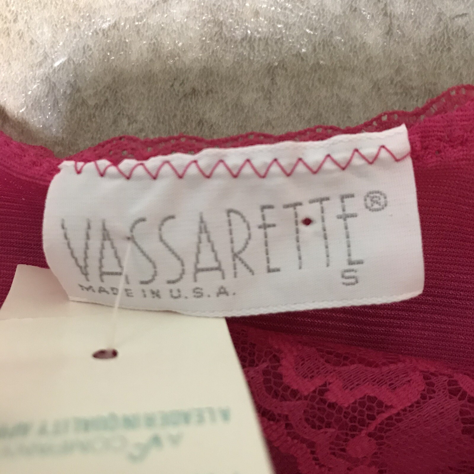Vtg Vassarette Hot Pink Magenta Nightgown Sleeveless V Neck Small Nylon USA FLAW