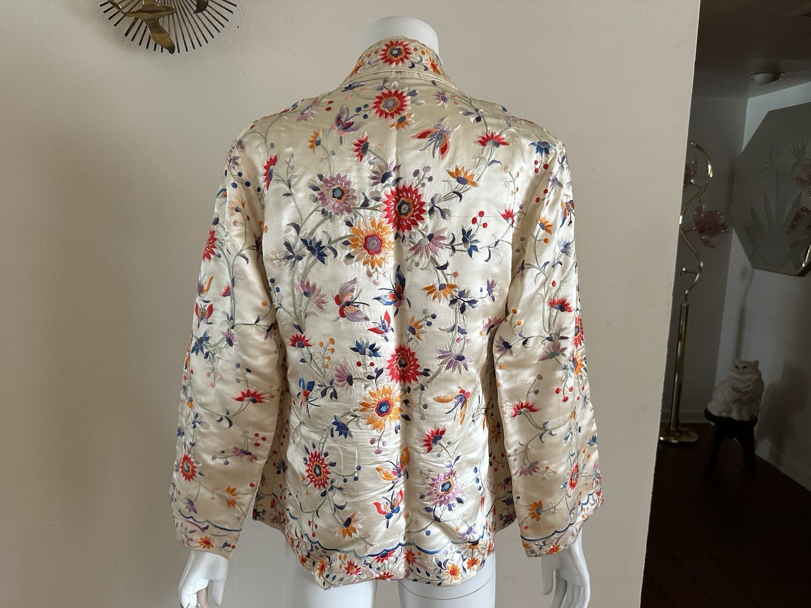 1920s 30s Silk Embroidered Export Piano Shawl Jacket Moth Floral Peking Knot VTG