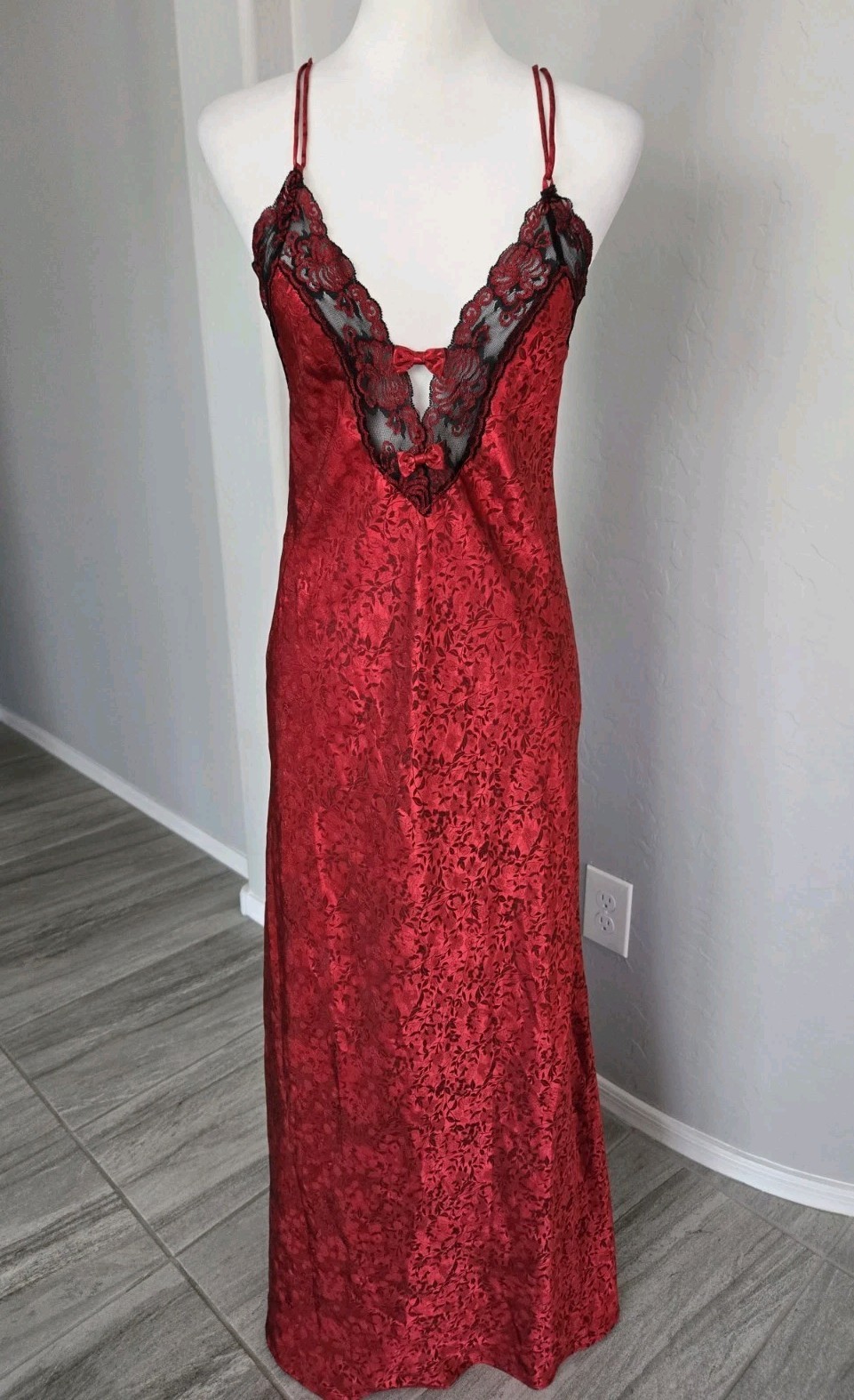 Vtg 60s Juli Lingerie Slumbertogs Red Satin Jacquard Black Lace Nightgown Sz S