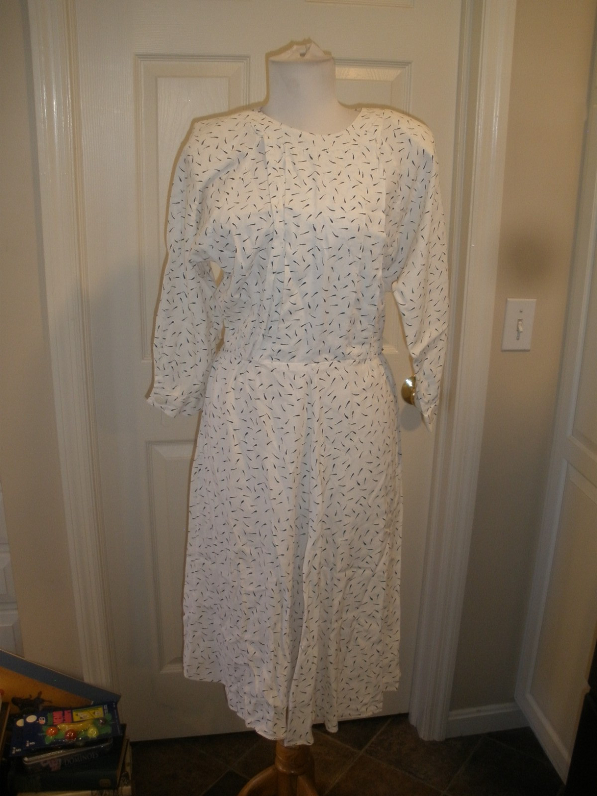 Vintage Women’s 3/4 Sleeve Long Dress Dawn Joy Fashions white w/black design(17A
